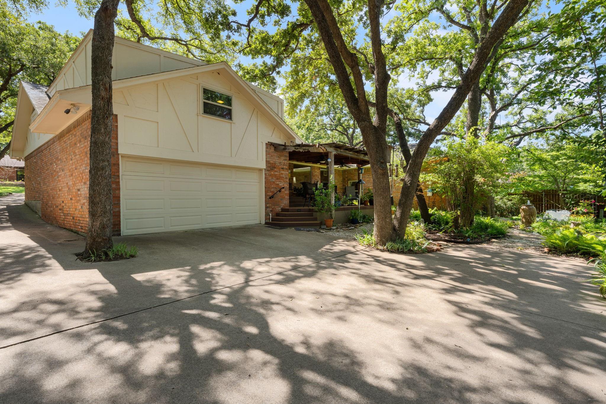 main property photo 39