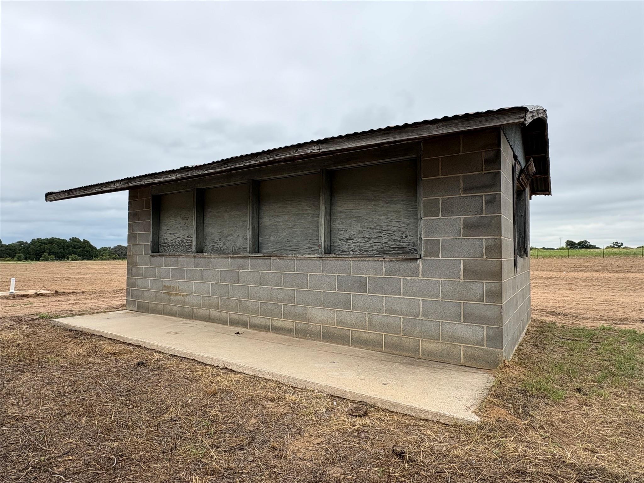 main property photo 8