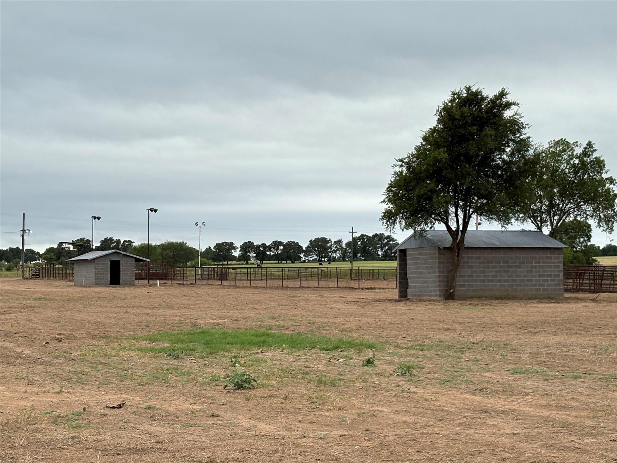 main property photo 9