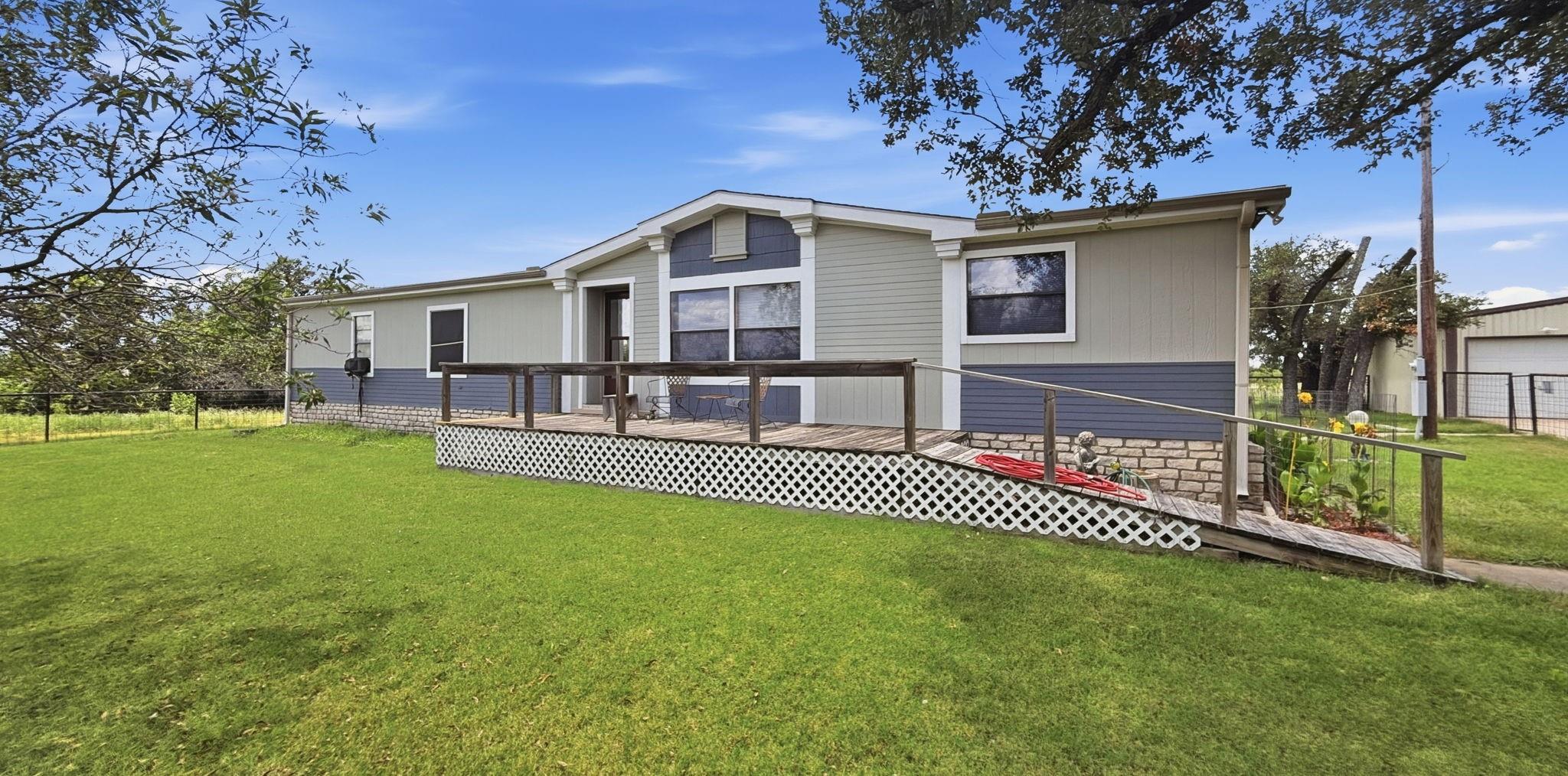 main property photo 28