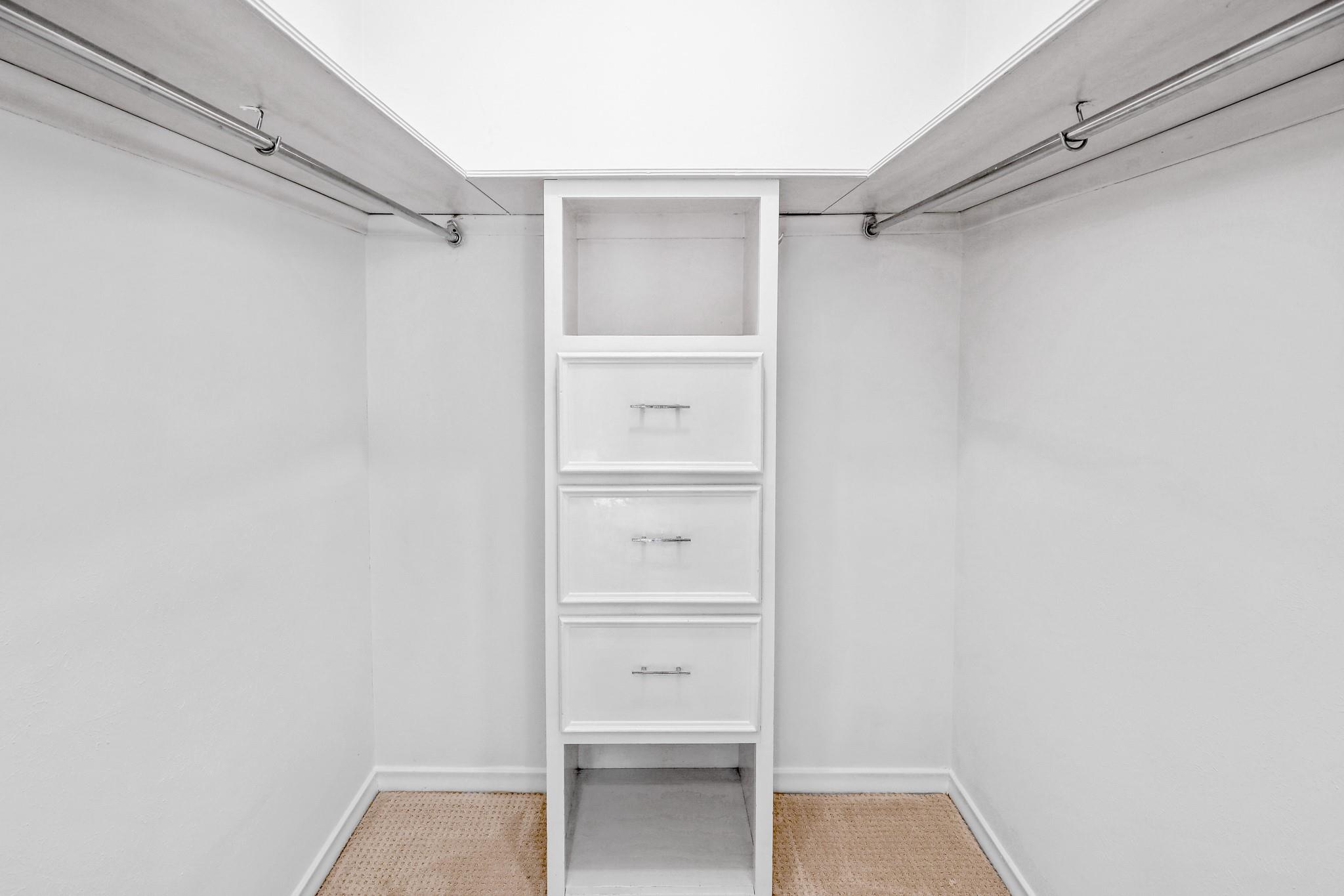 property viewer photo 8