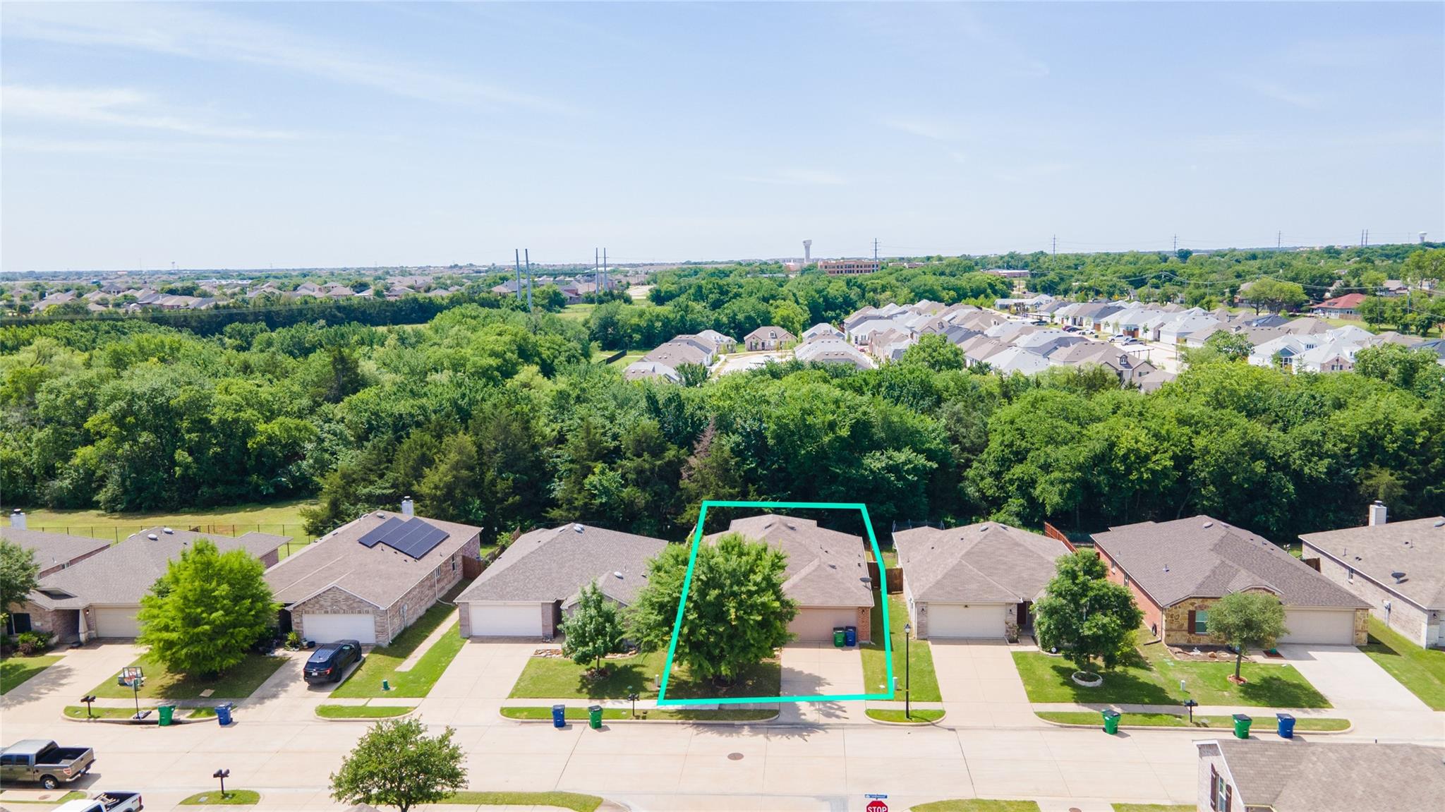 main property photo 28