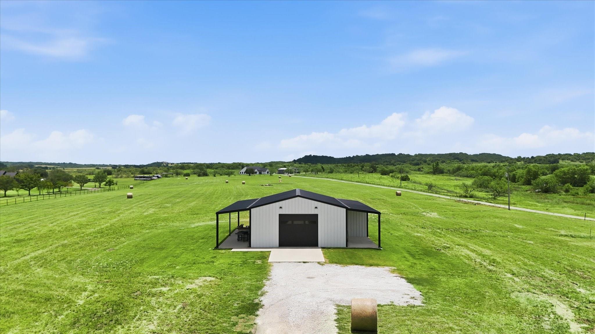 main property photo 31