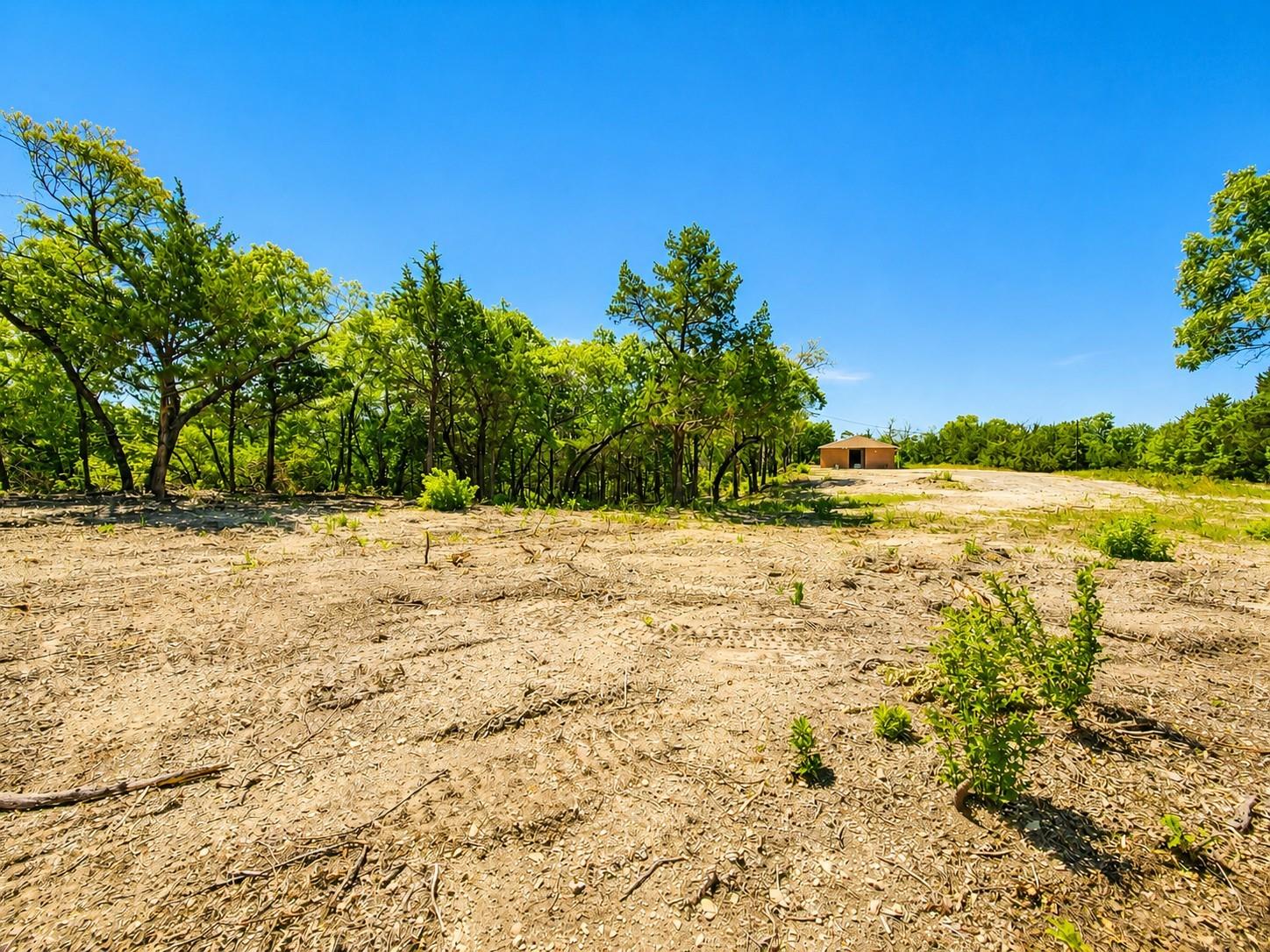 main property photo 7