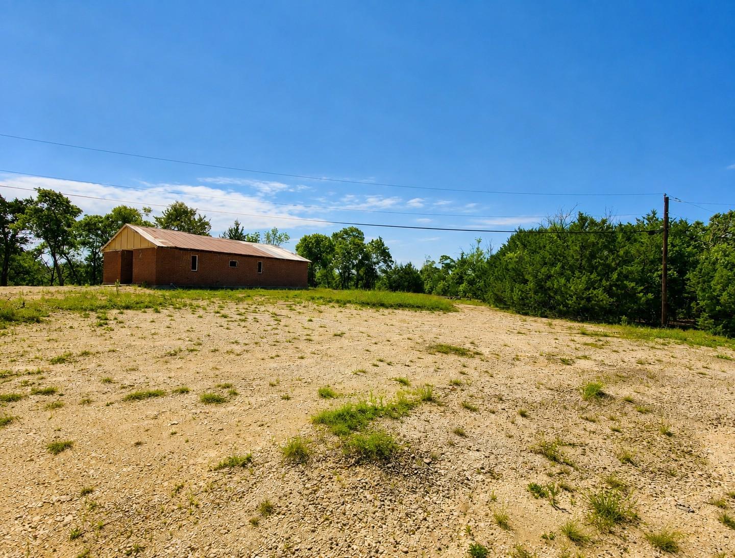 main property photo 8