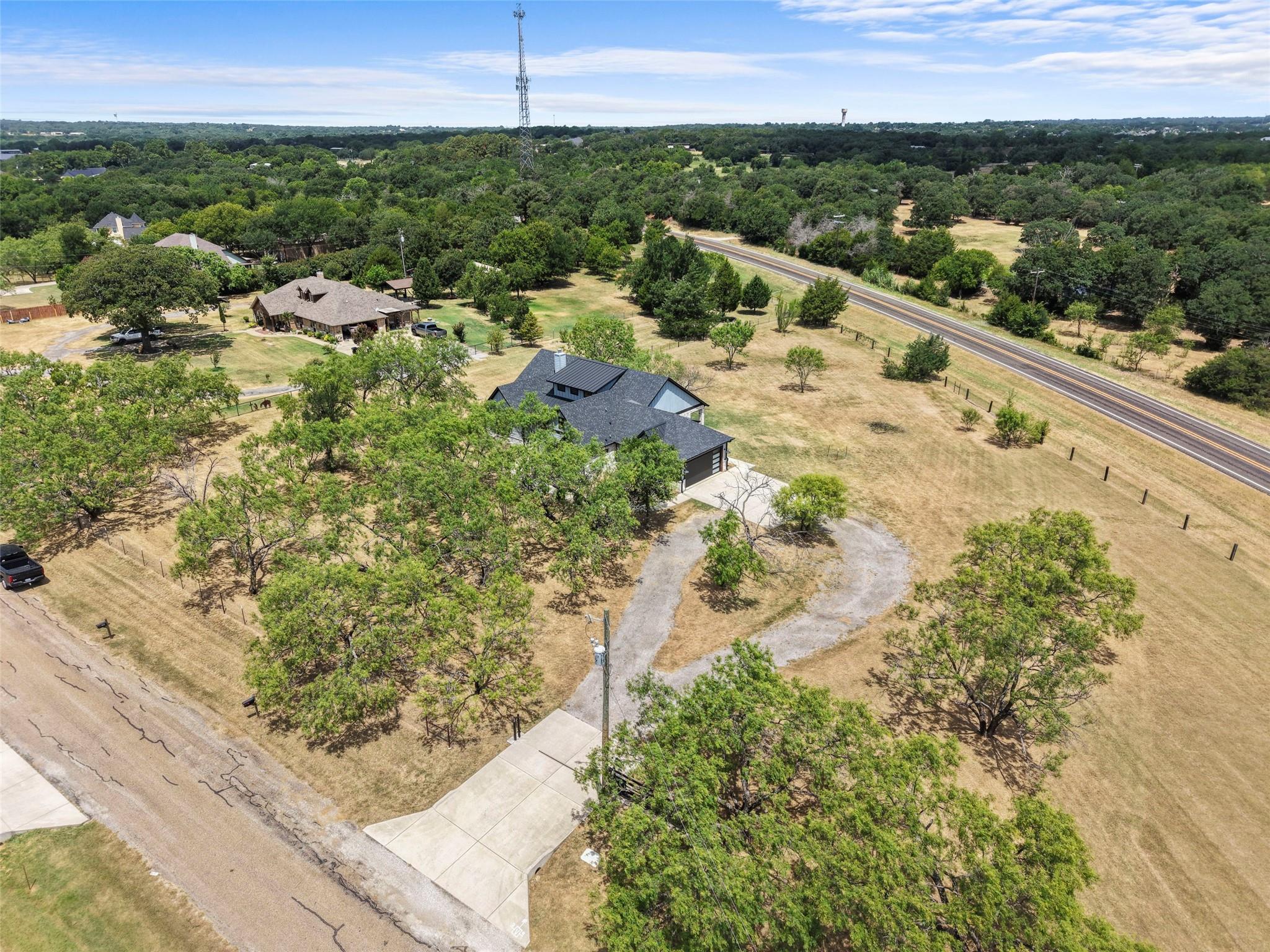 main property photo 36