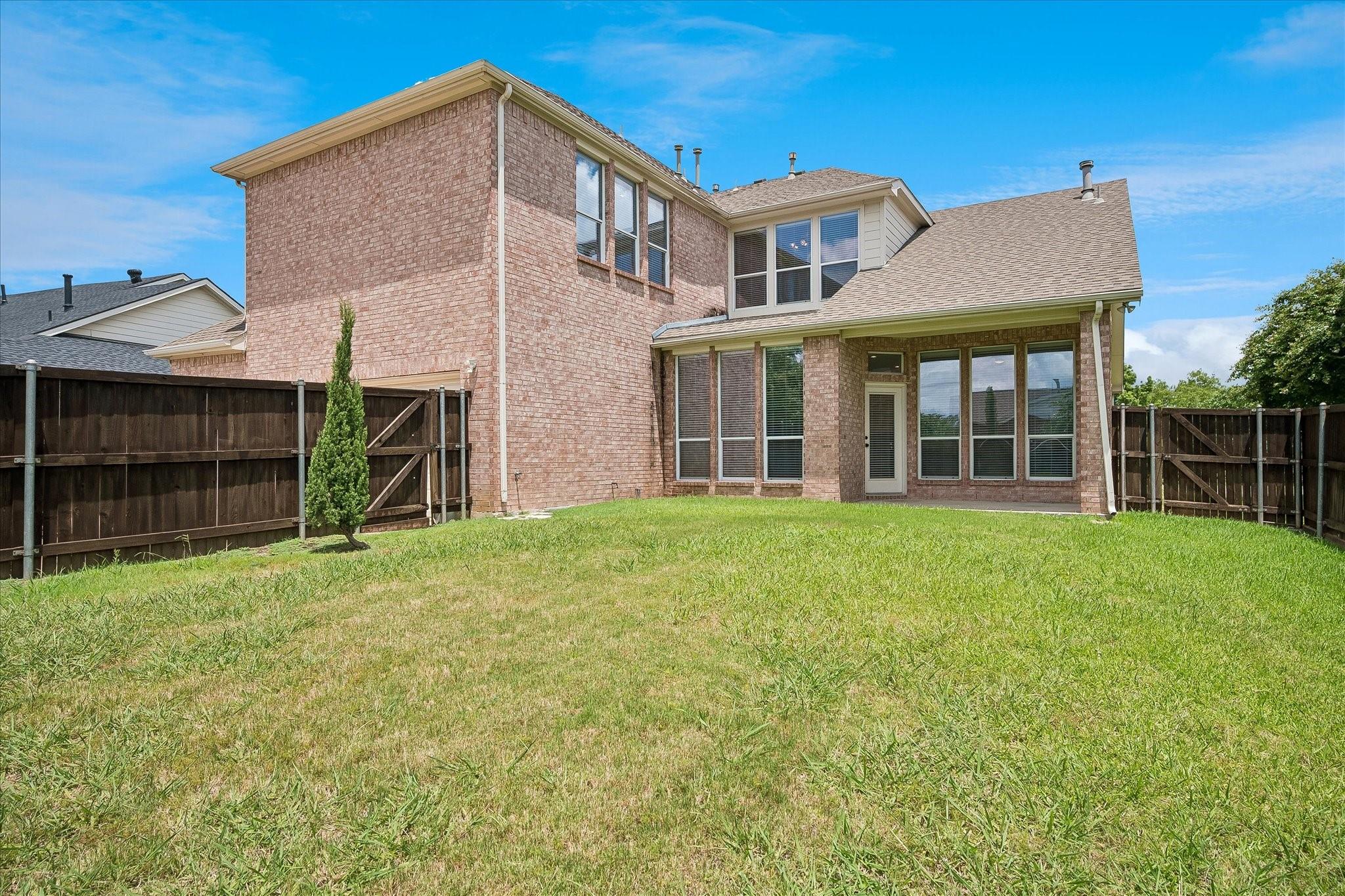 main property photo 29