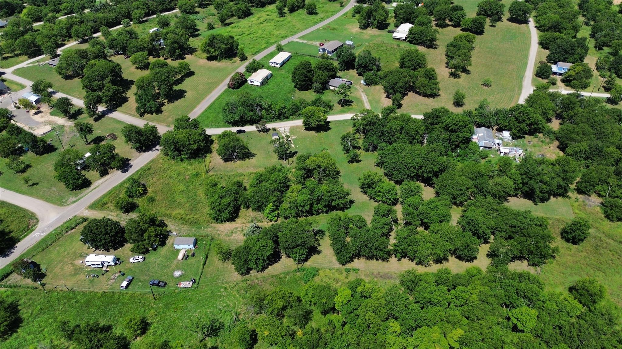 main property photo 29