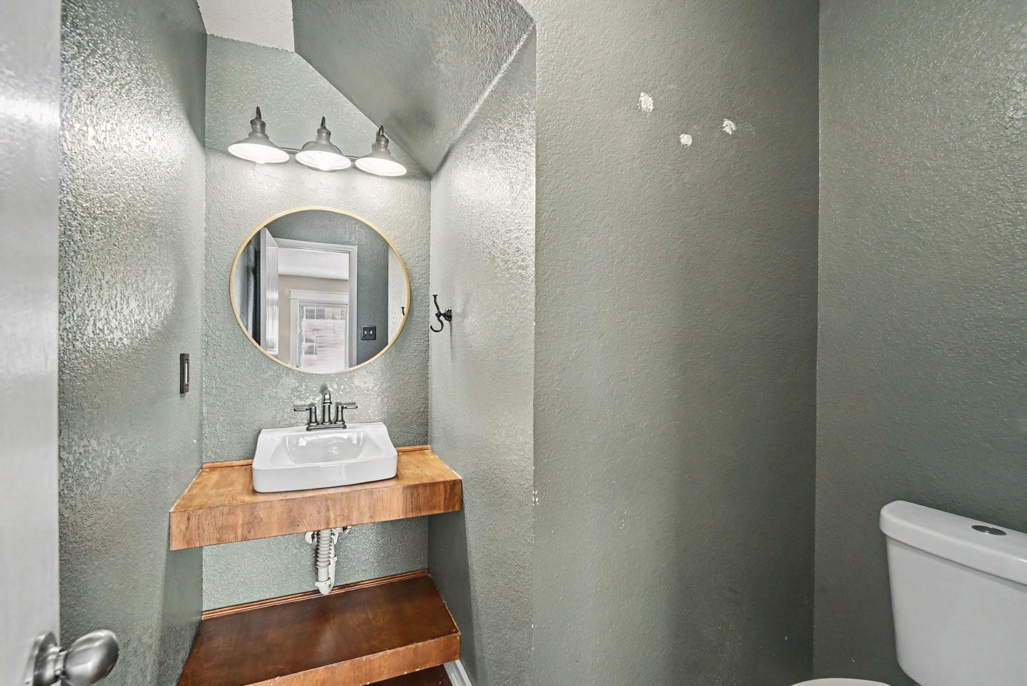 main property photo 24