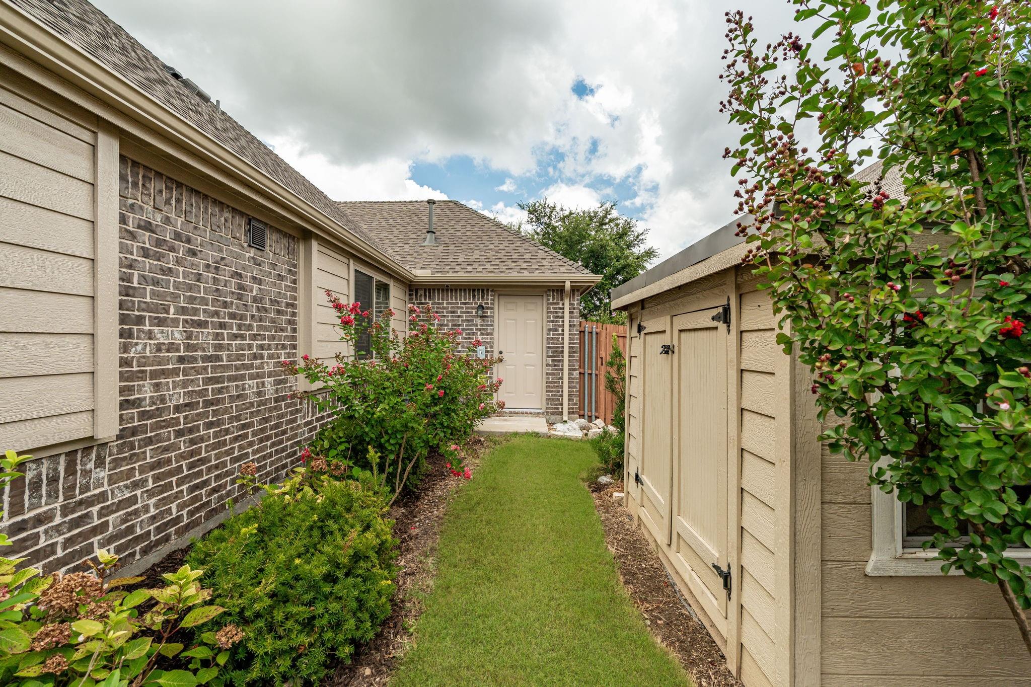 main property photo 26