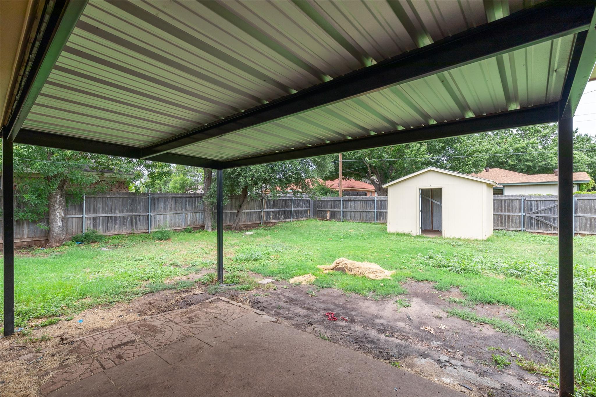 main property photo 33