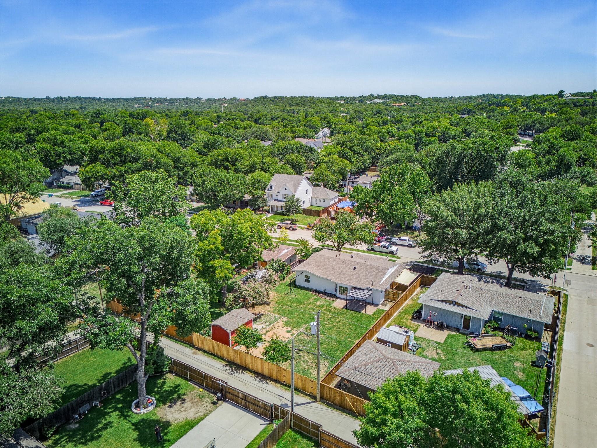 main property photo 33