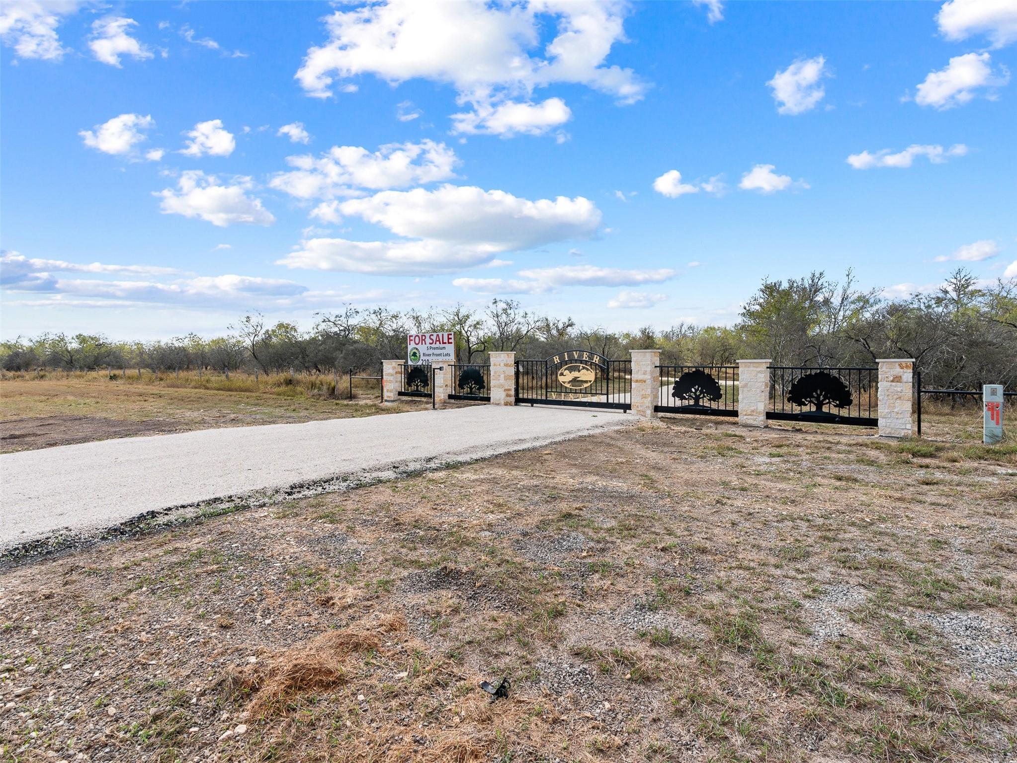 main property photo 25