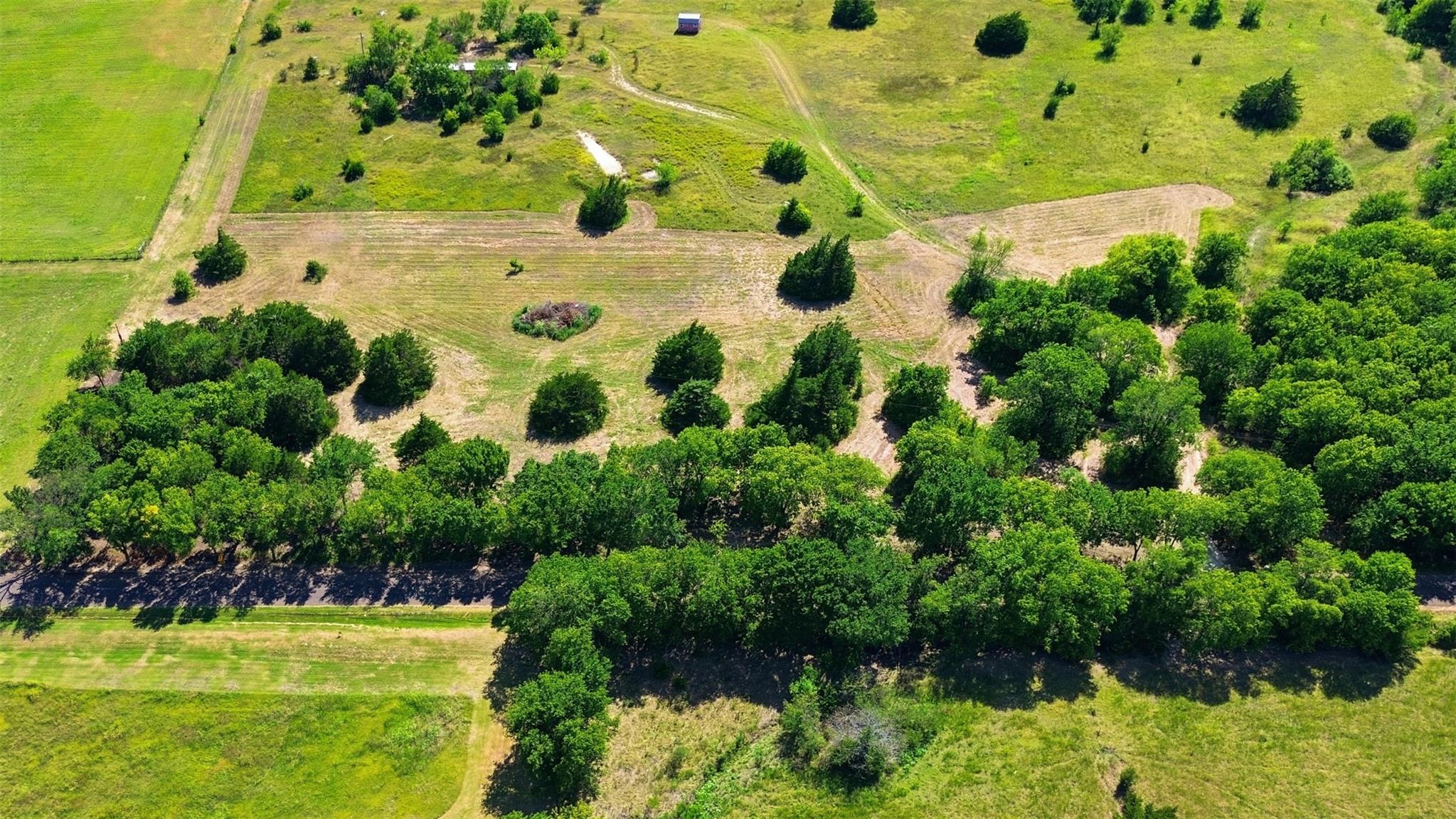 main property photo 10