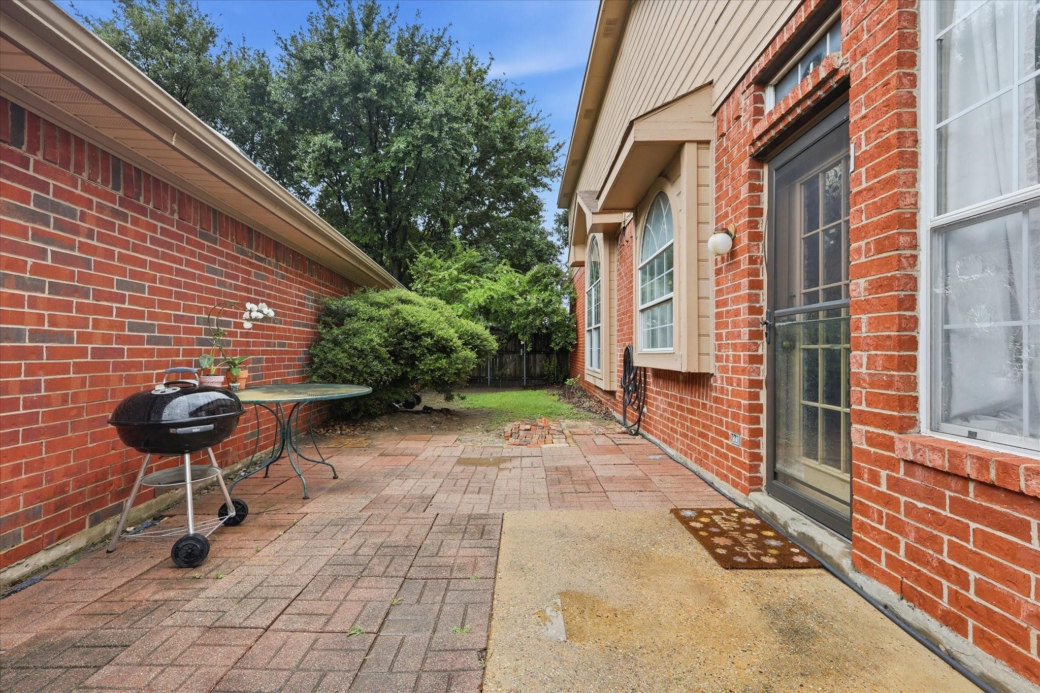 main property photo 24