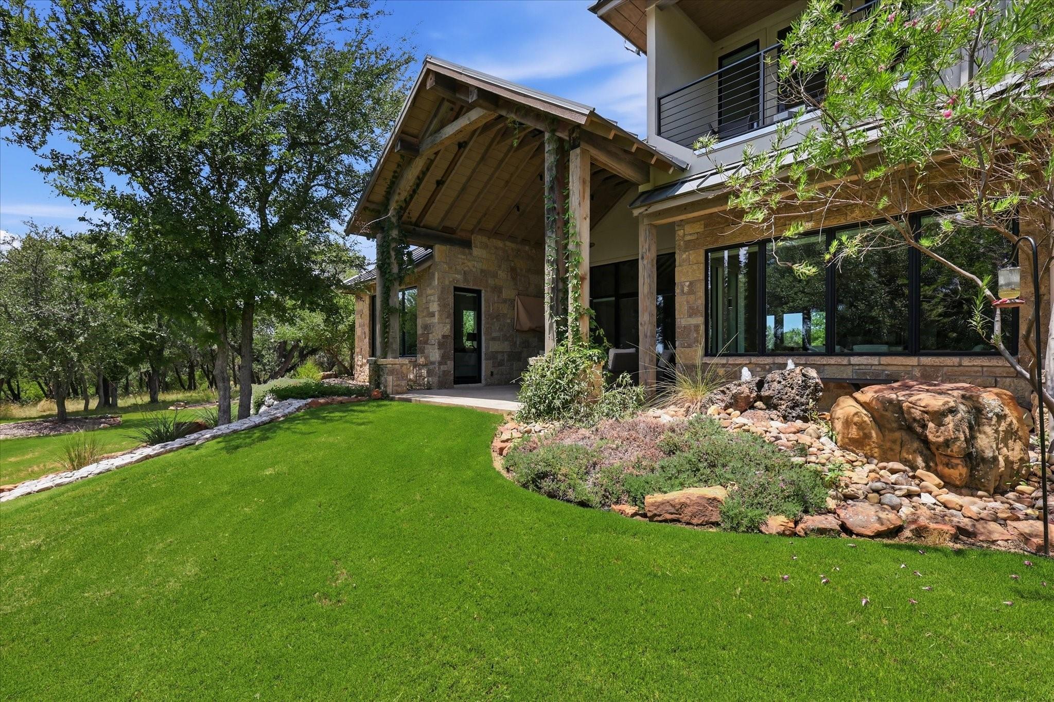 main property photo 10