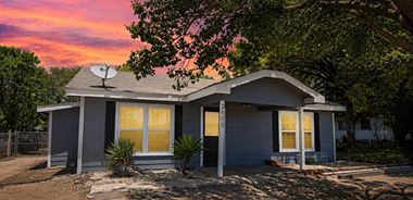 image of property with 2 Bed | 1 Bath | 992 Sqft
