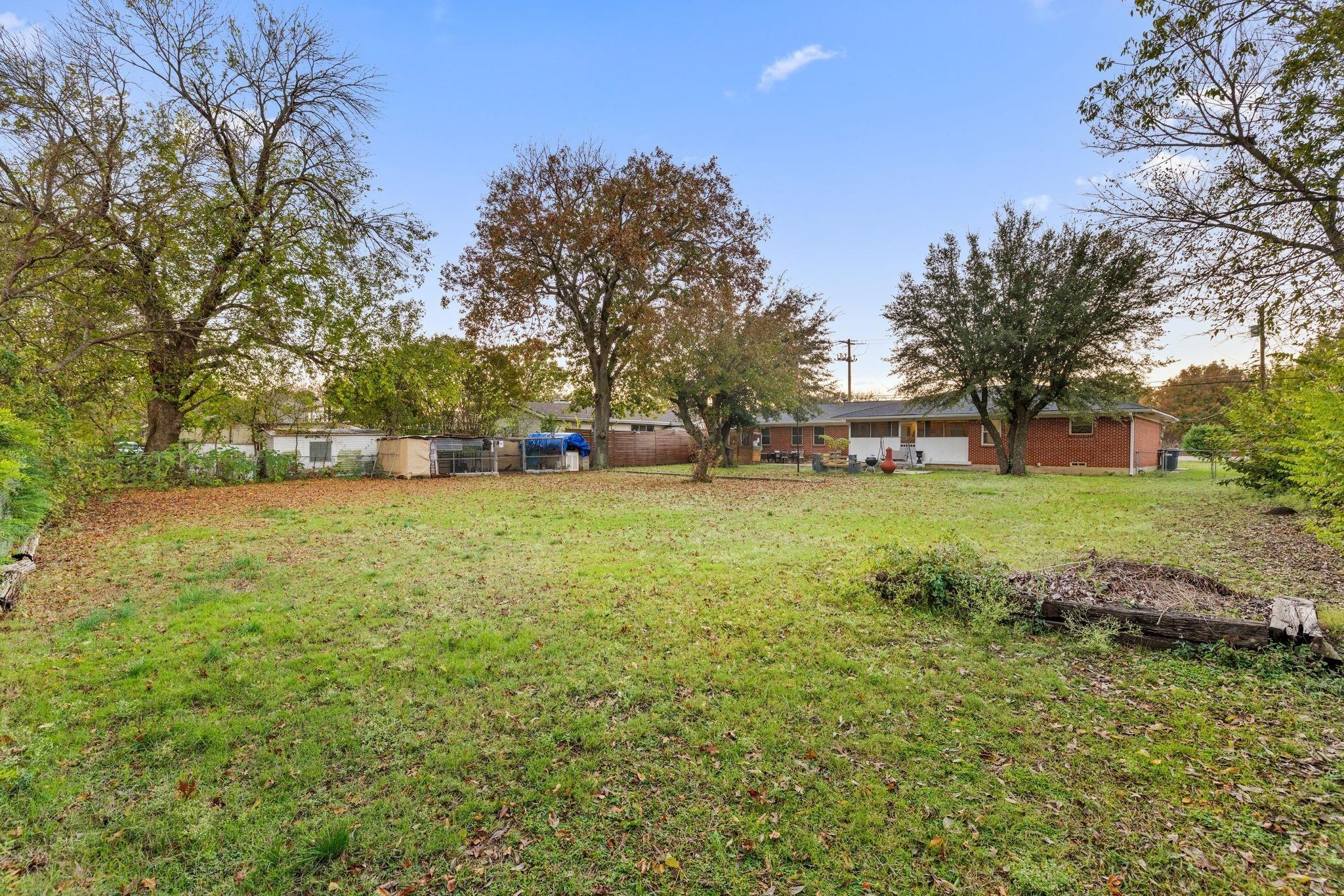 main property photo 22