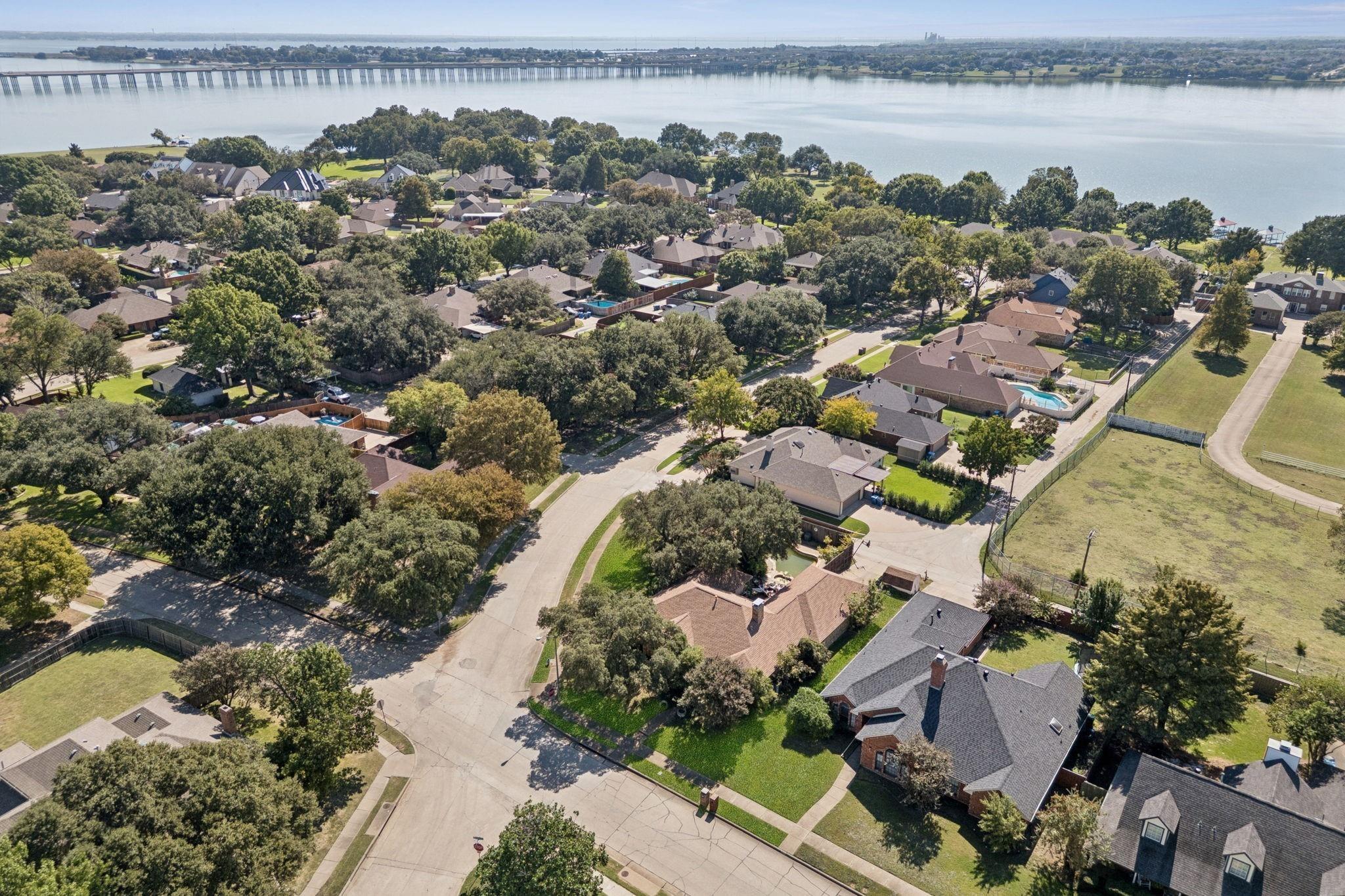 property viewer photo 25