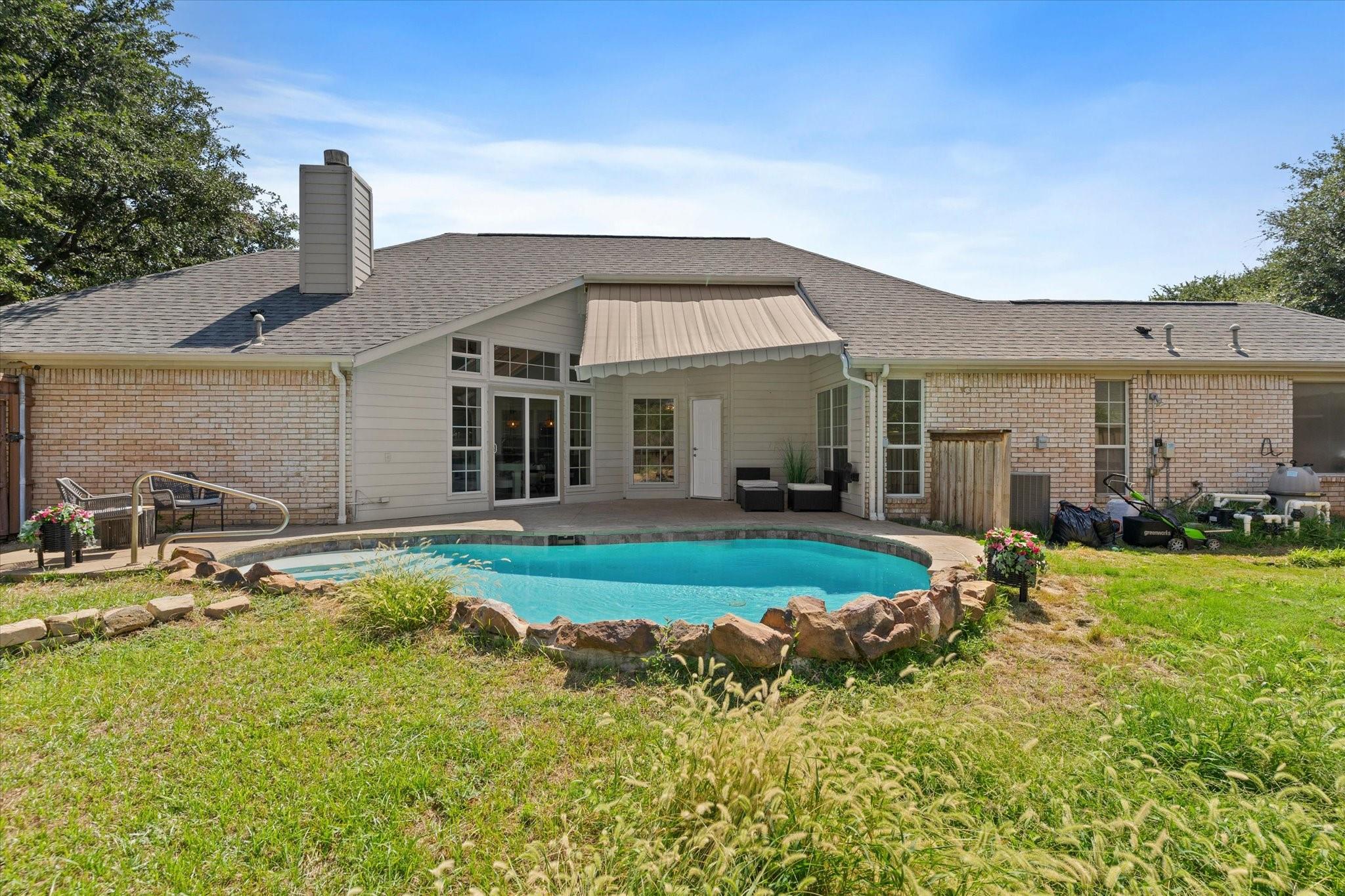main property photo 27