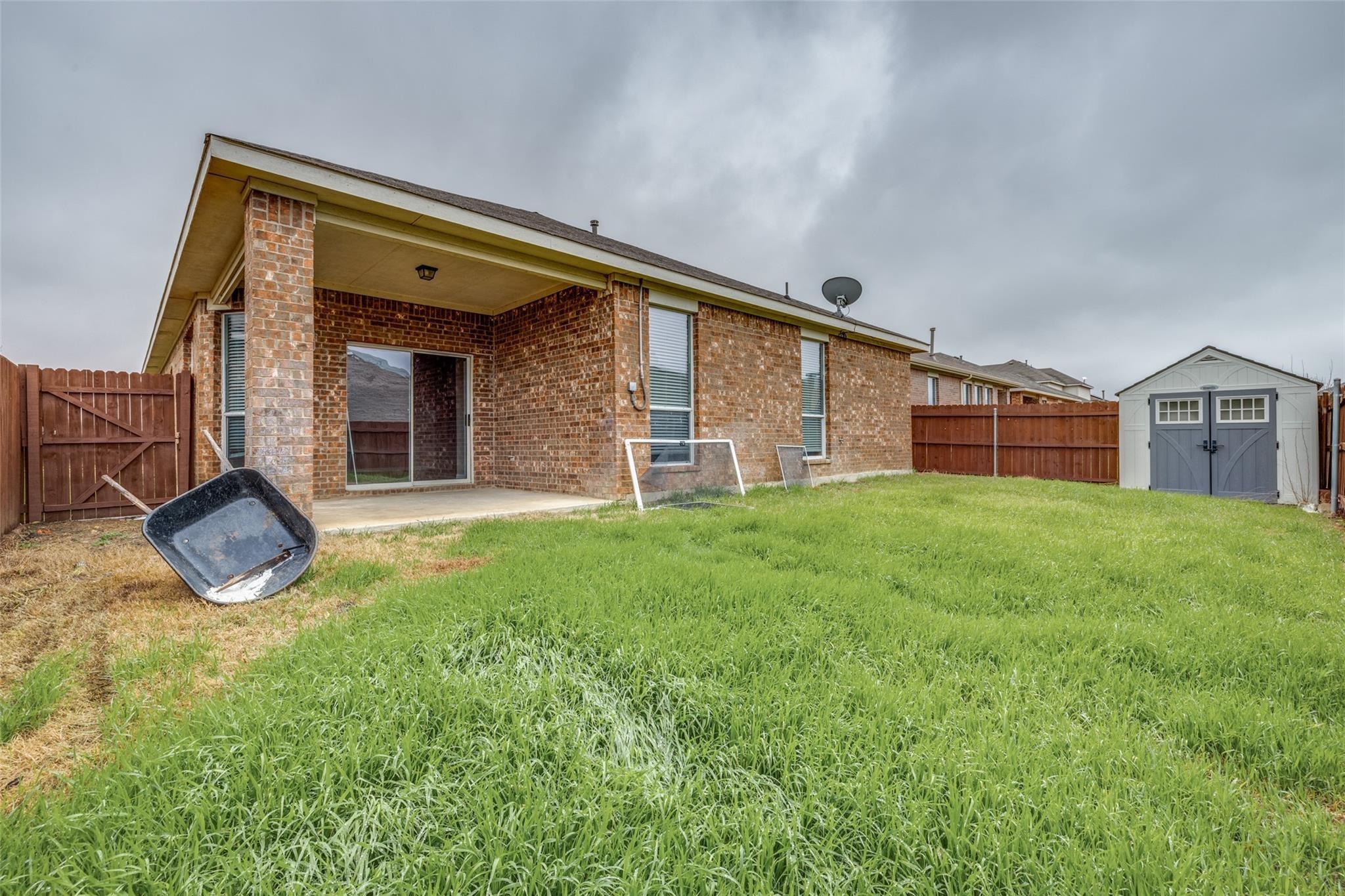 main property photo 3