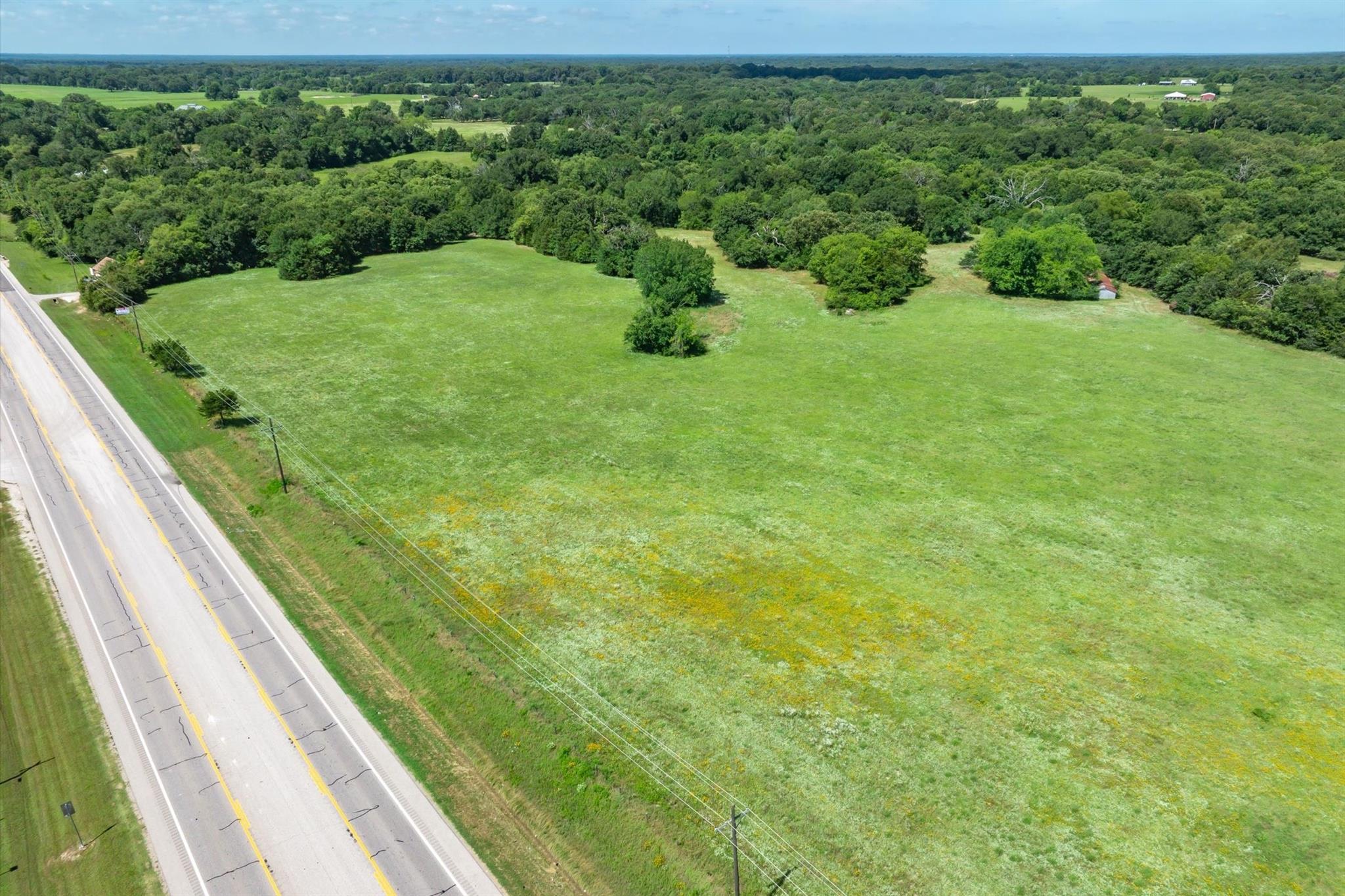 main property photo 10