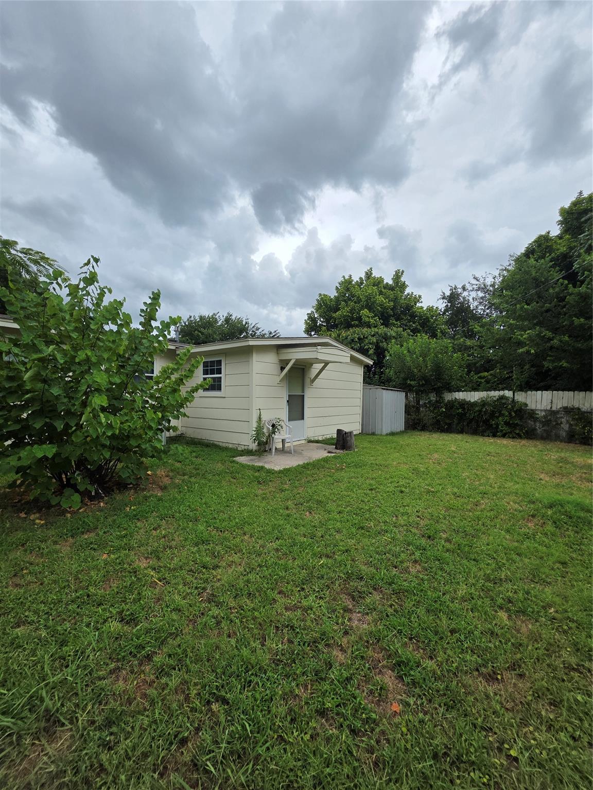 main property photo 29