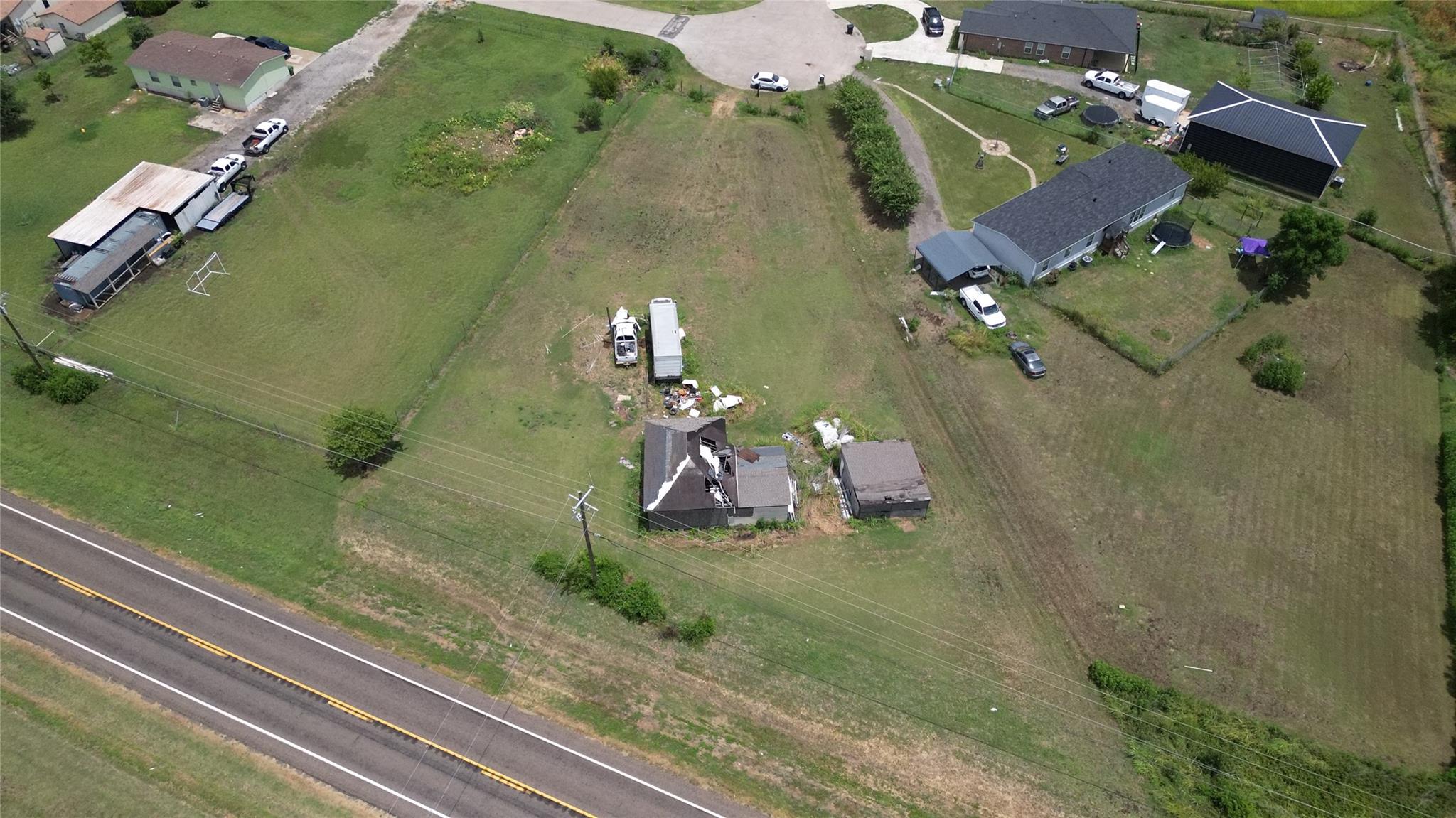 main property photo 5