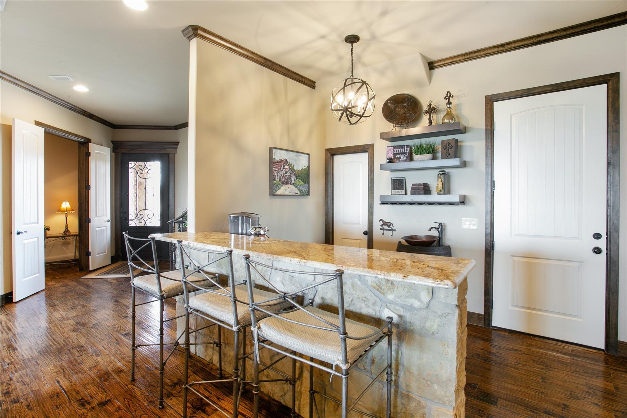 main property photo 14