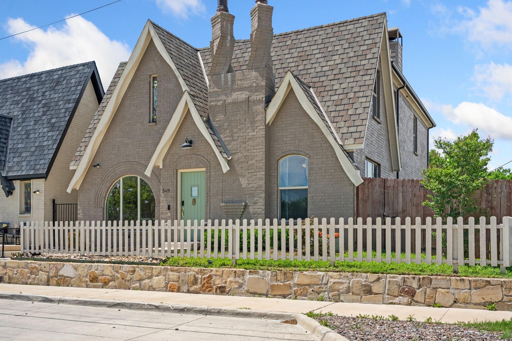 main property photo 24