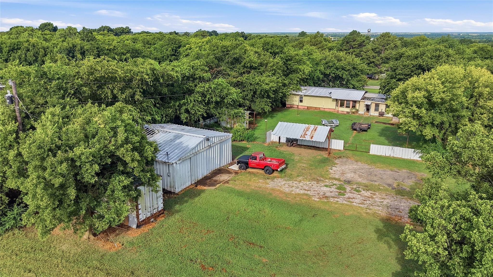 main property photo 25