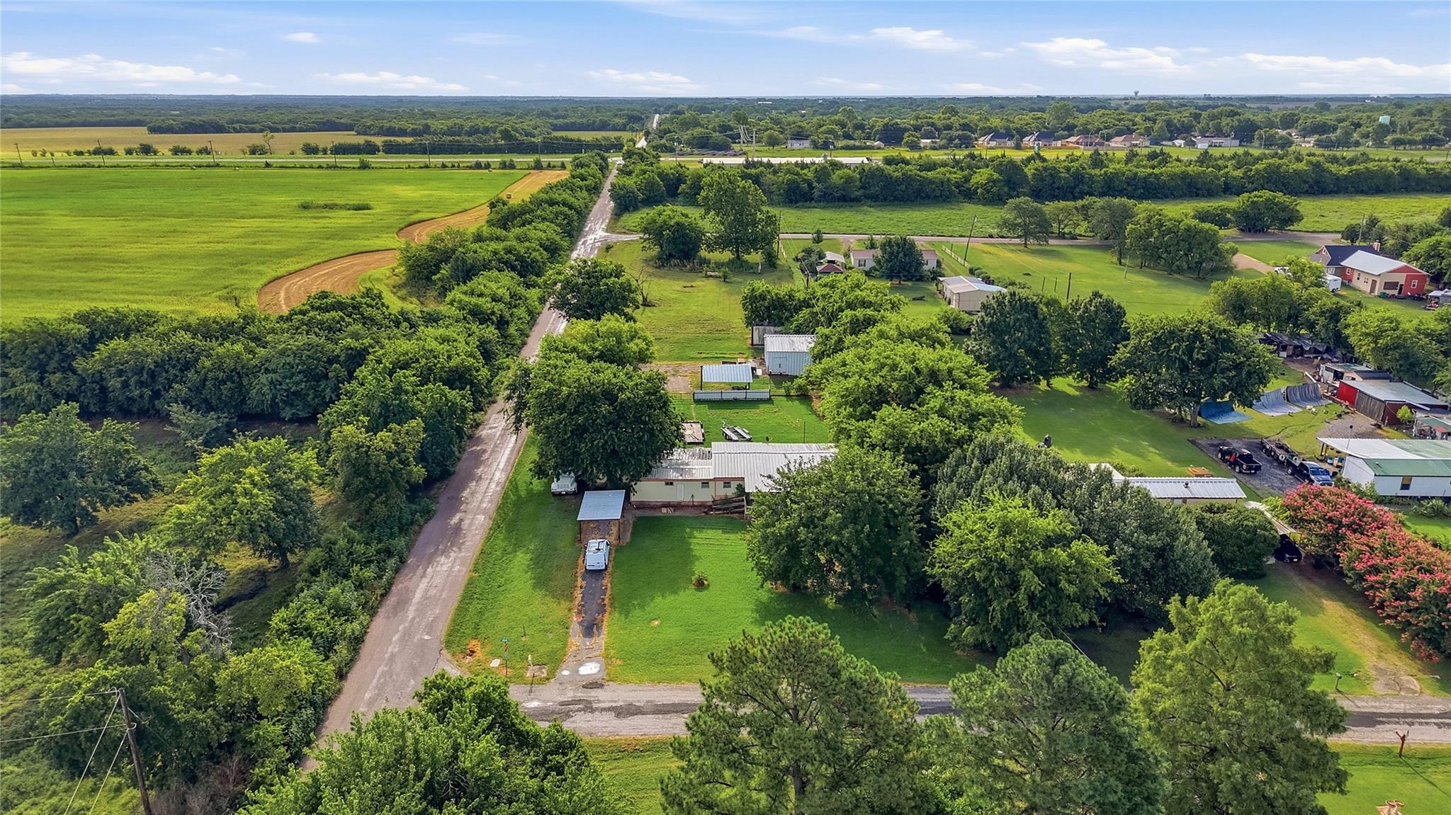 main property photo 8