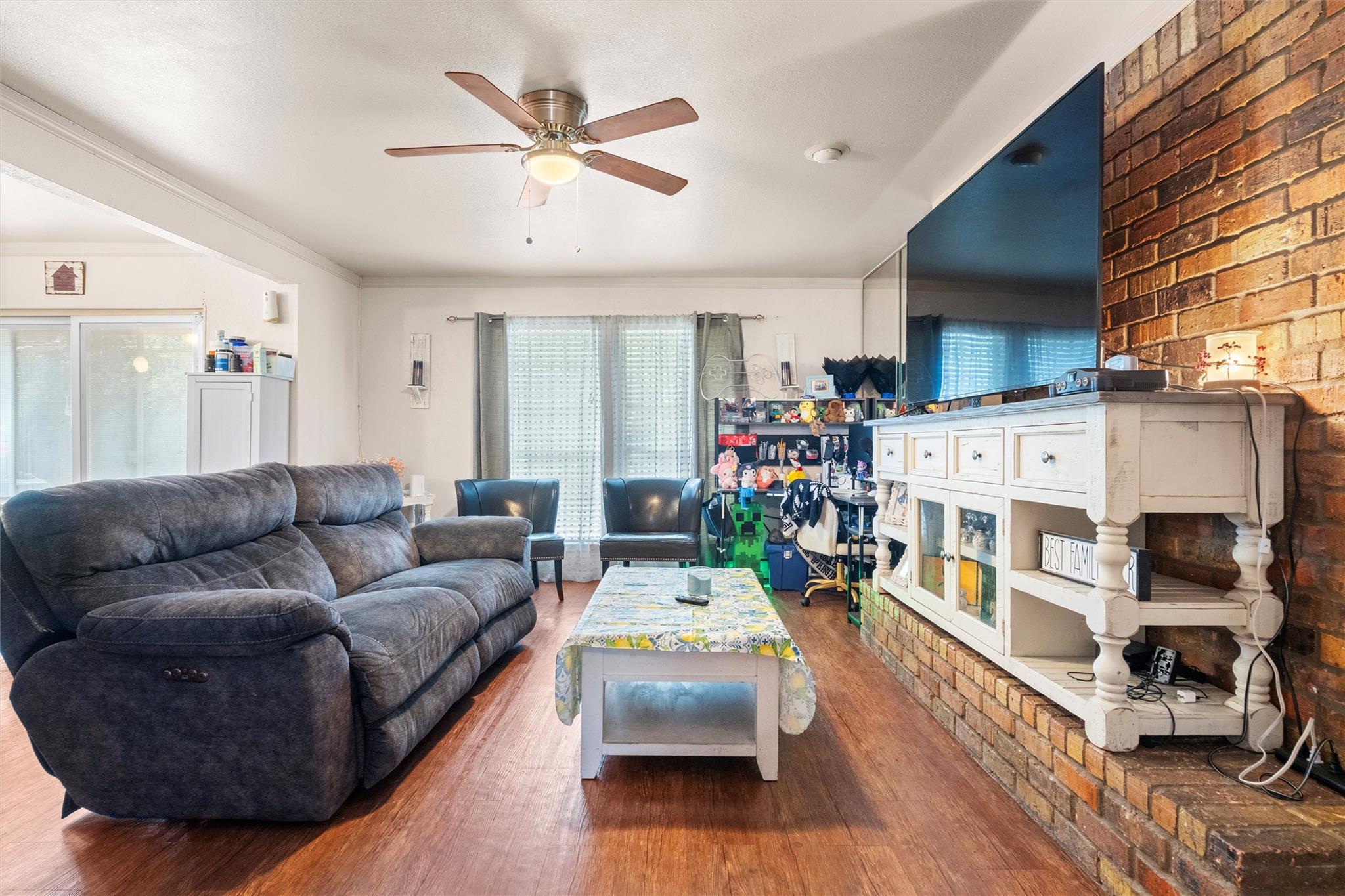 main property photo 10