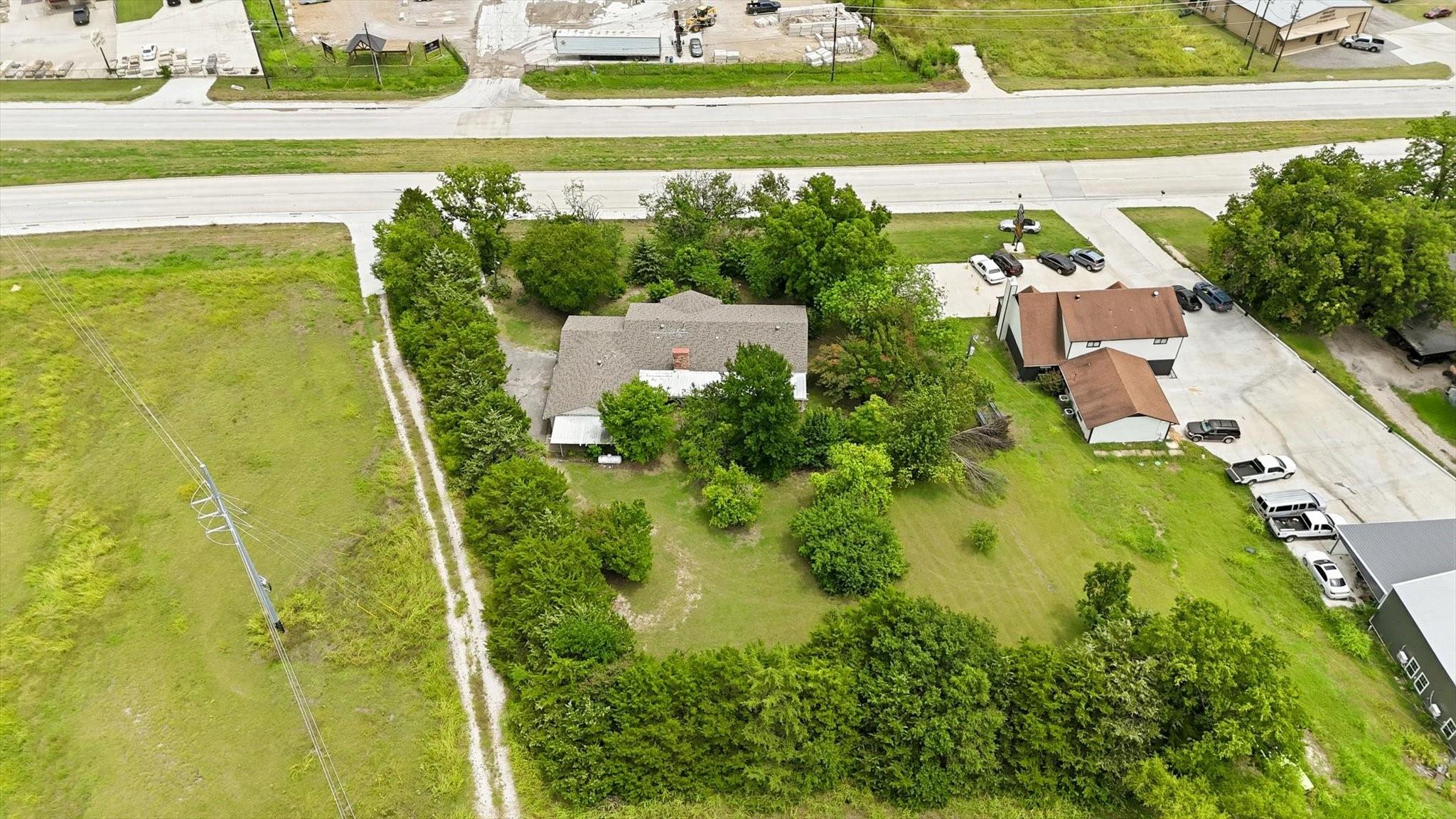 main property photo 34