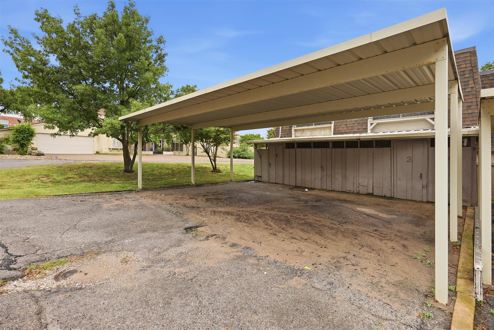 main property photo 34
