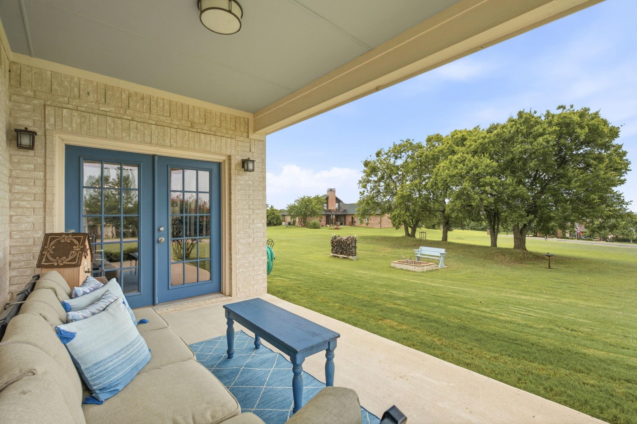 main property photo 4
