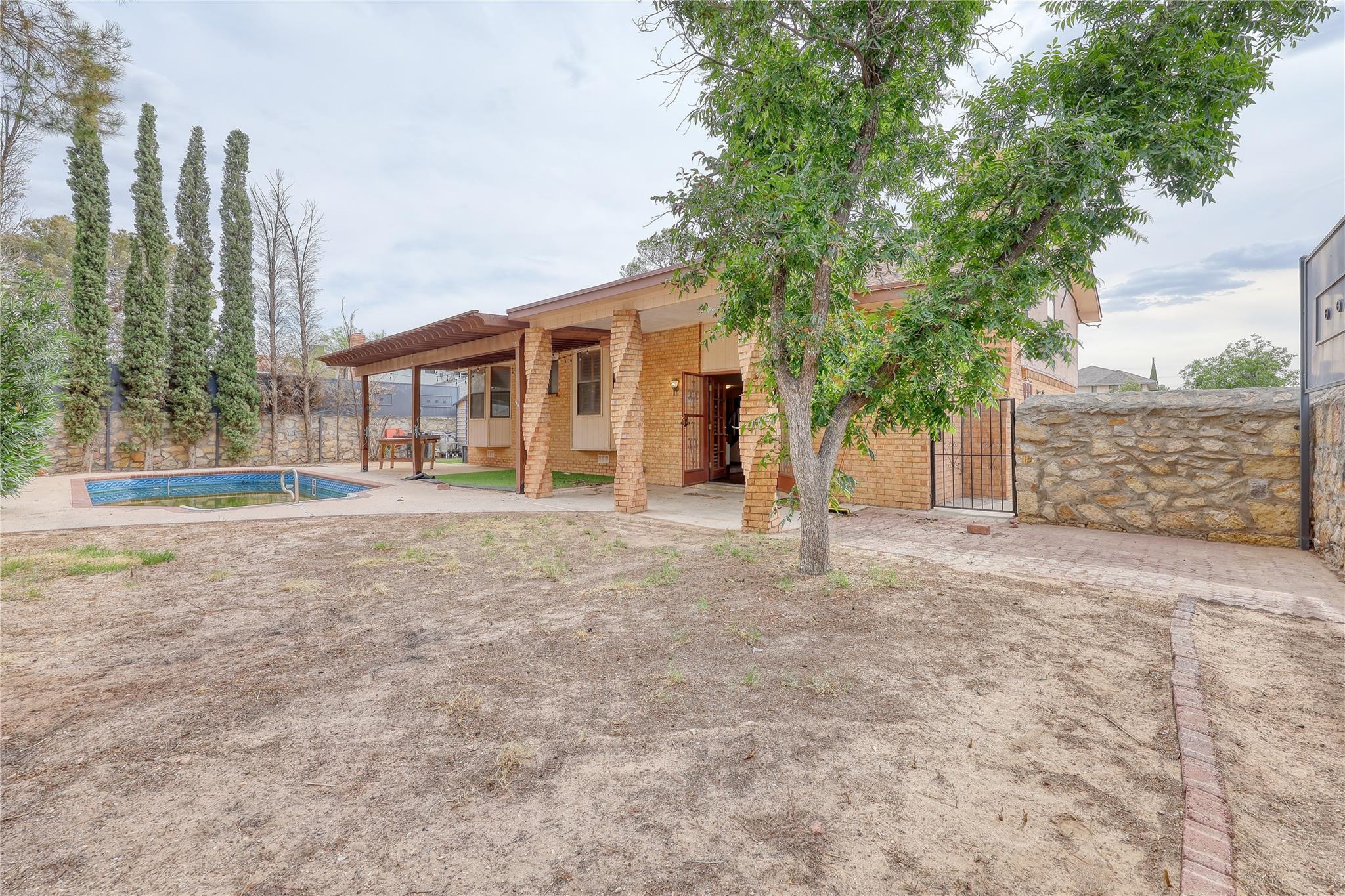 main property photo 22