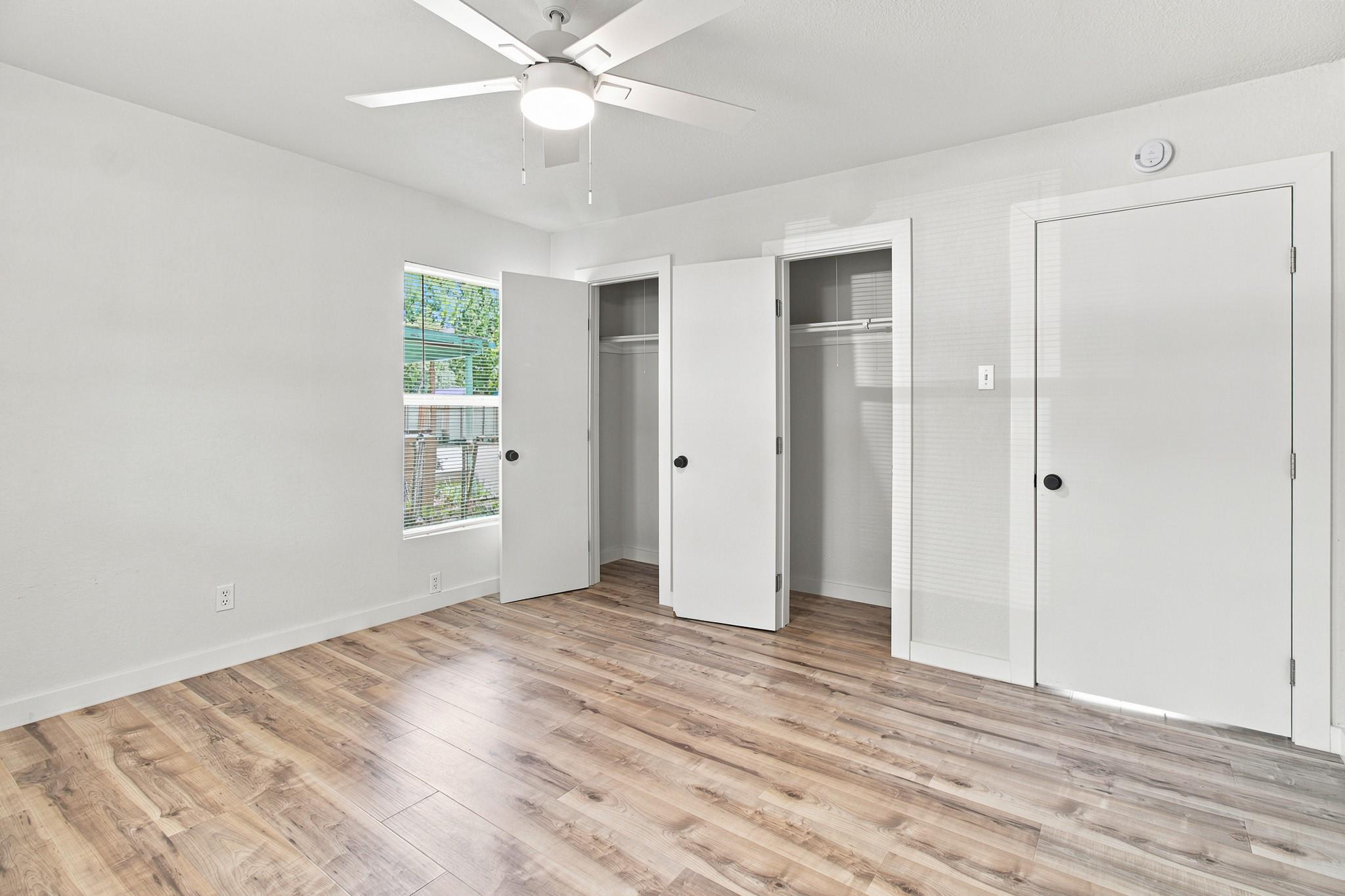 property viewer photo 18