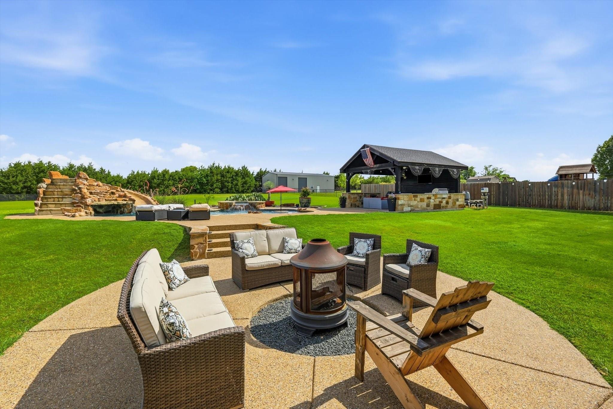 main property photo 32