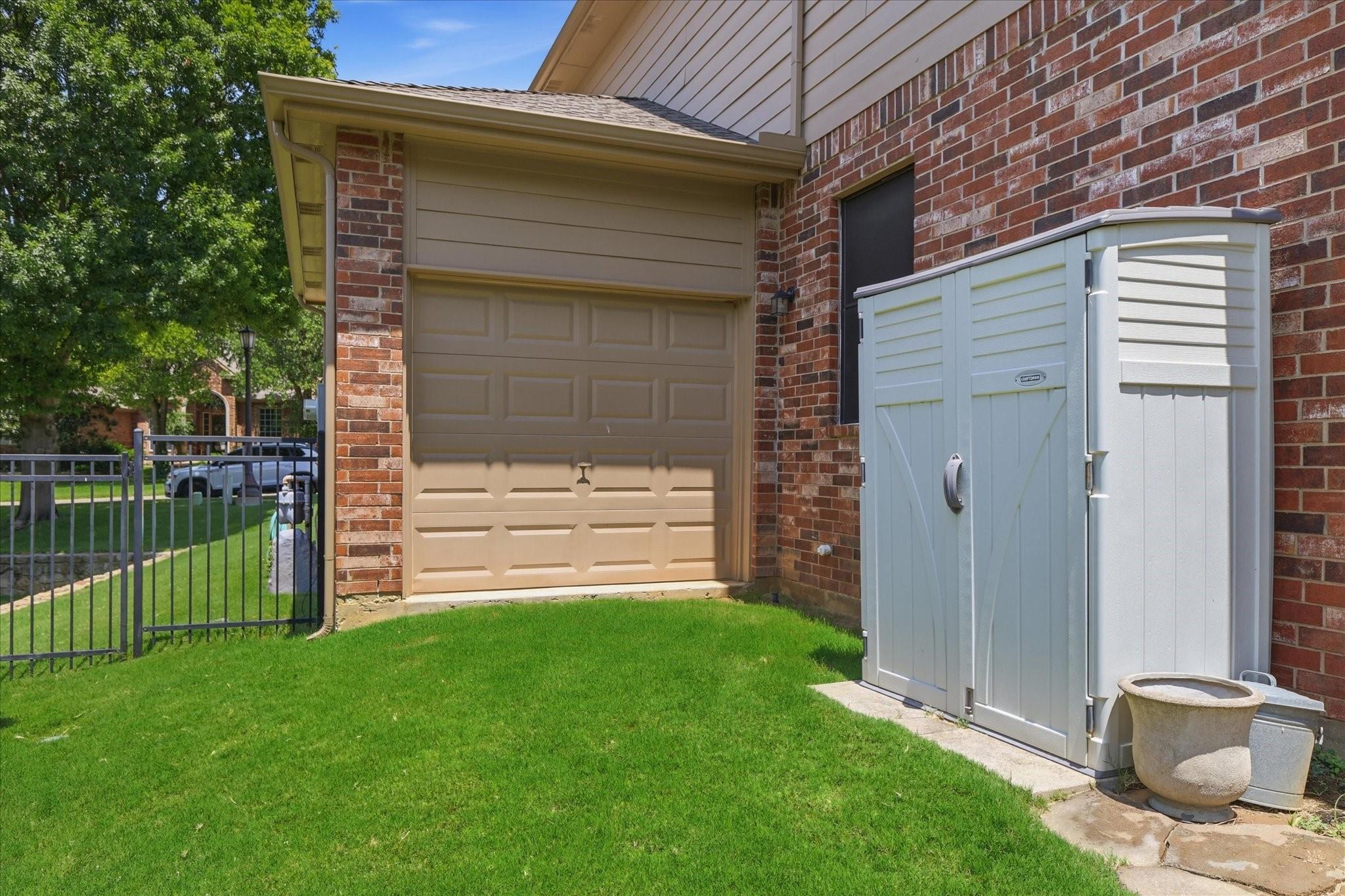 main property photo 34