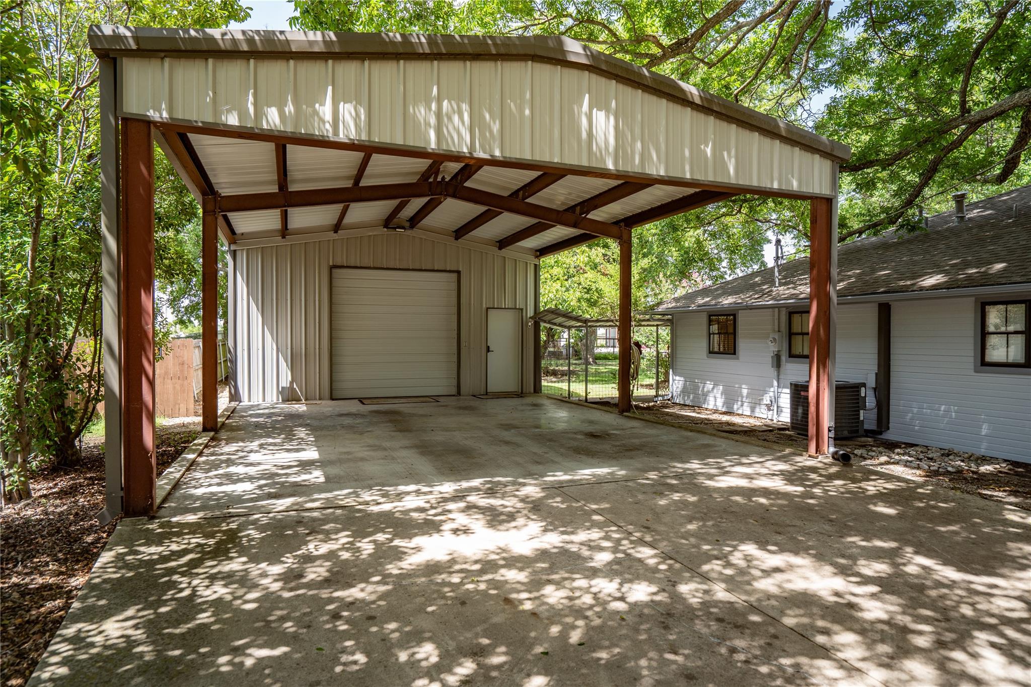 main property photo 20