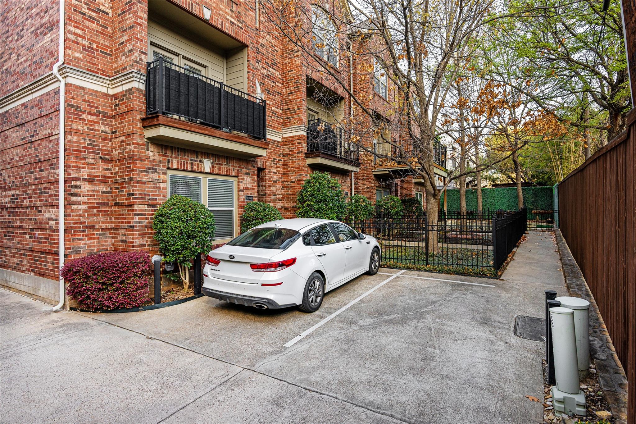 main property photo 22