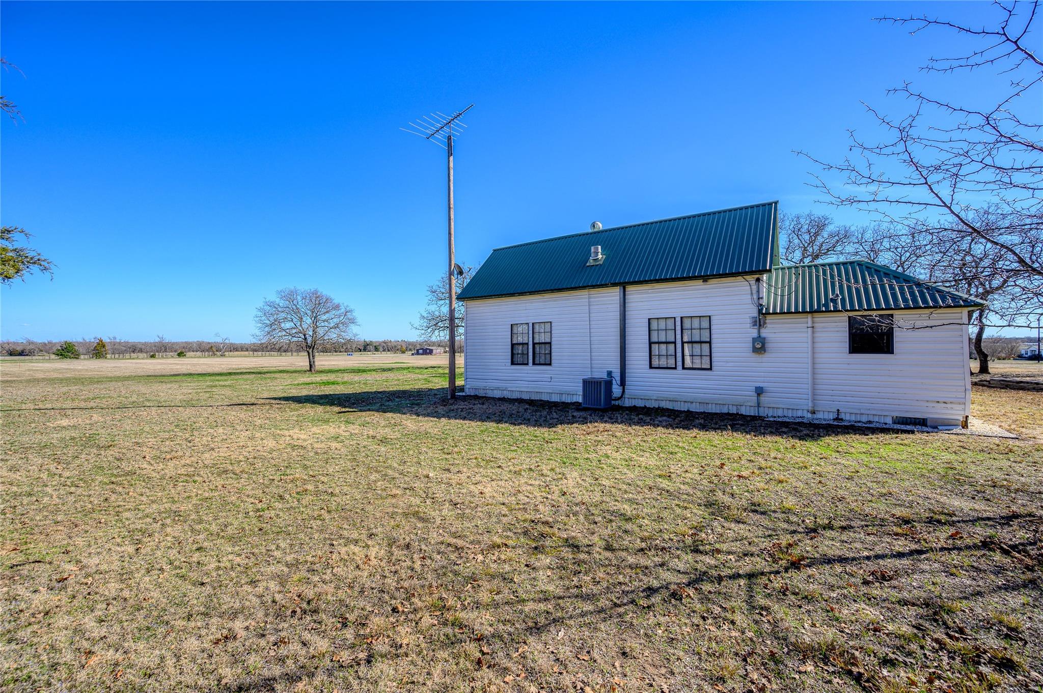 main property photo 24