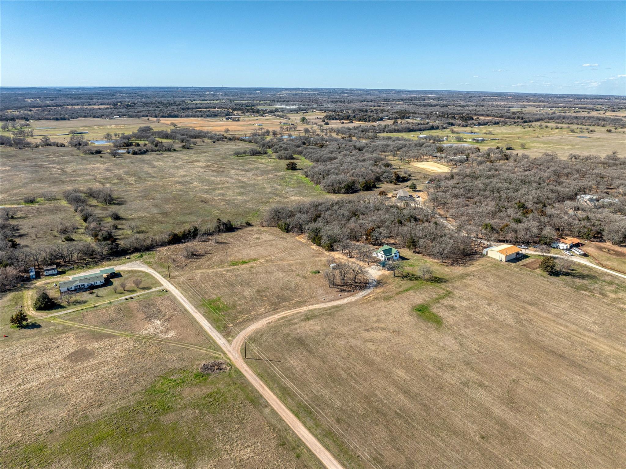 main property photo 32