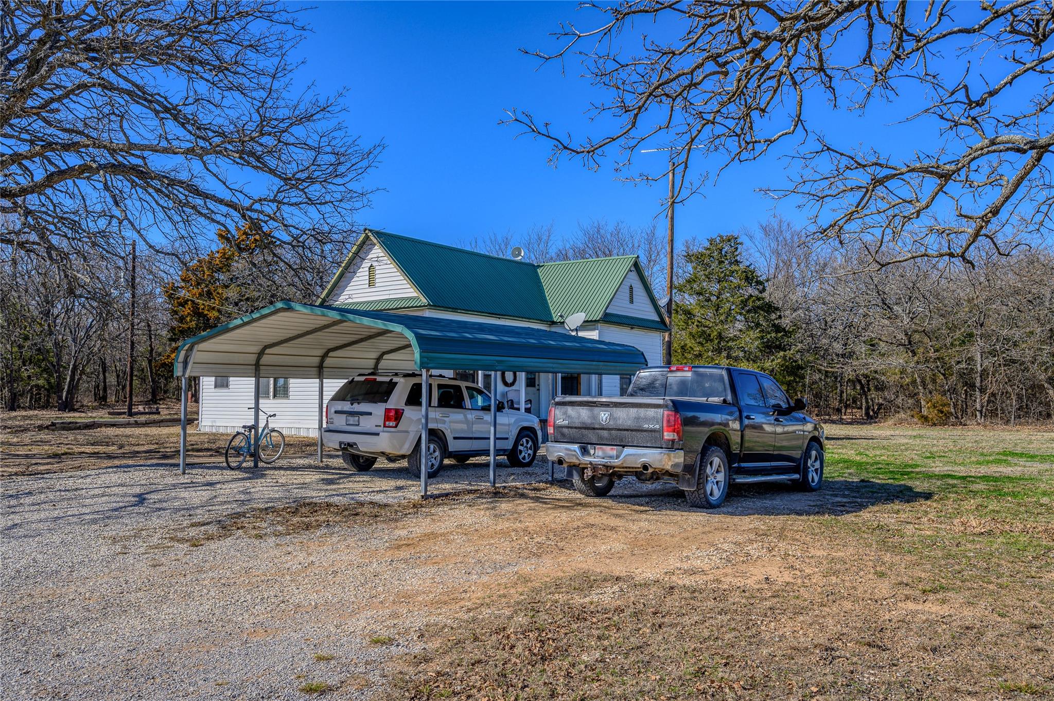 main property photo 6