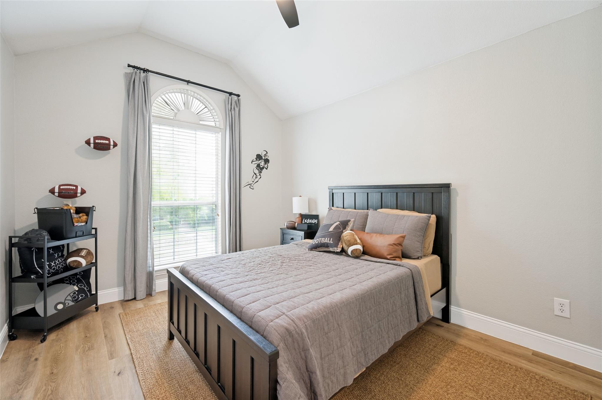 property viewer photo 18