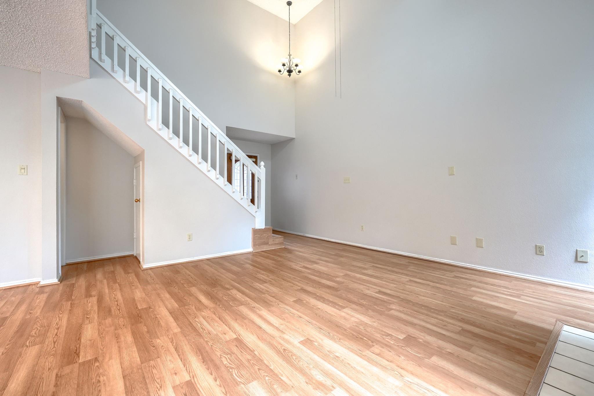 property viewer photo 6