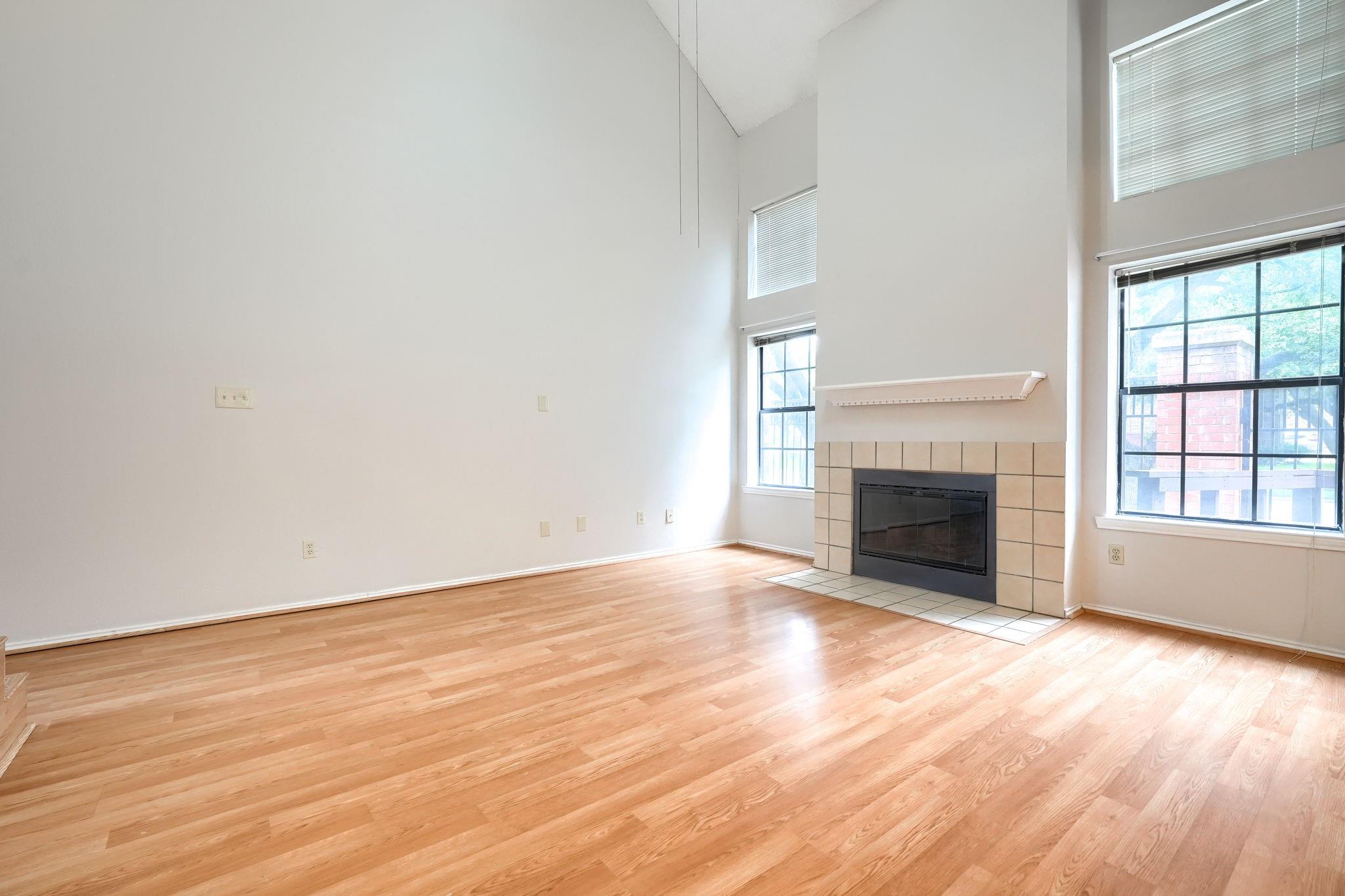 property viewer photo 7