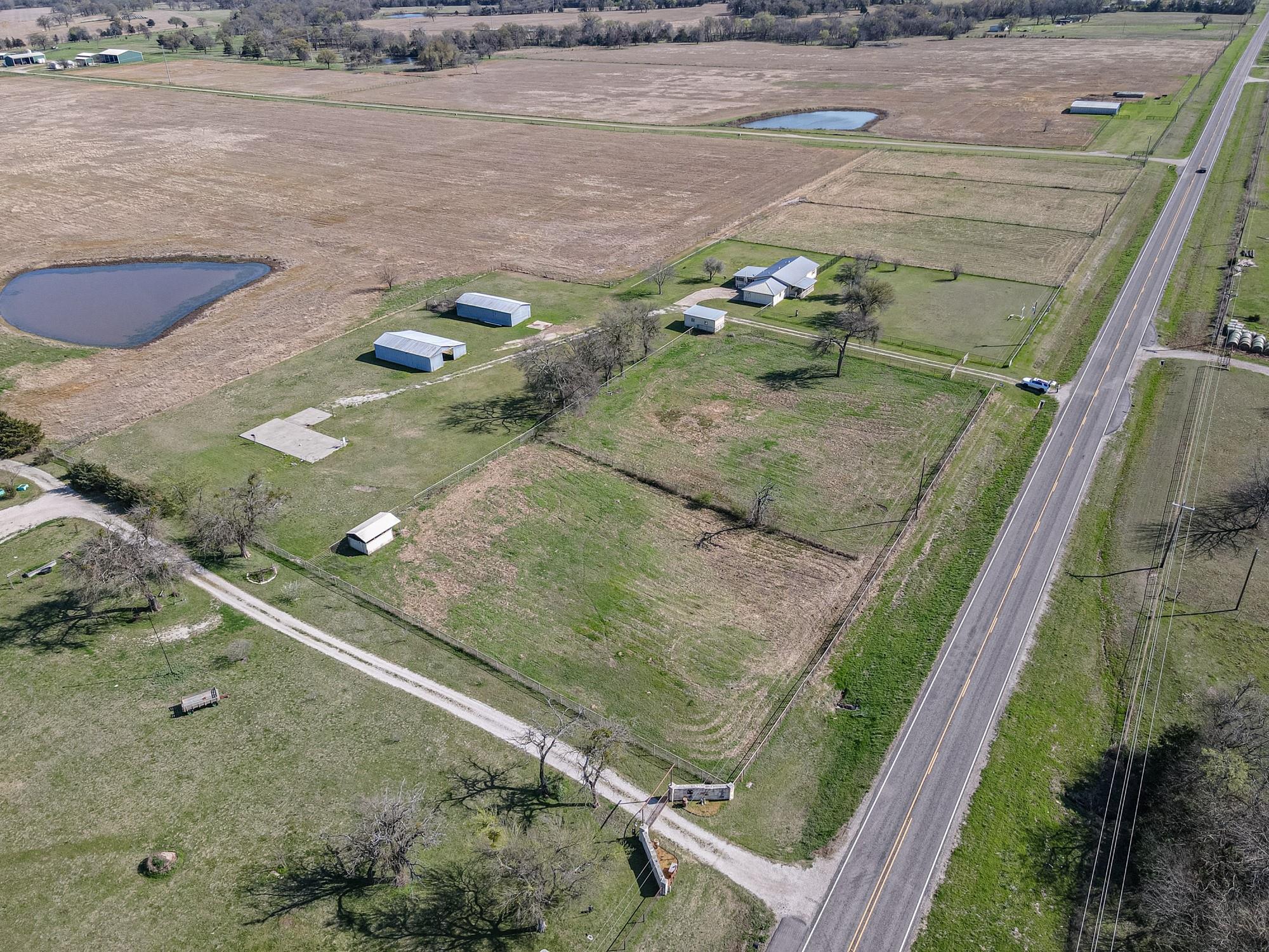 main property photo 32