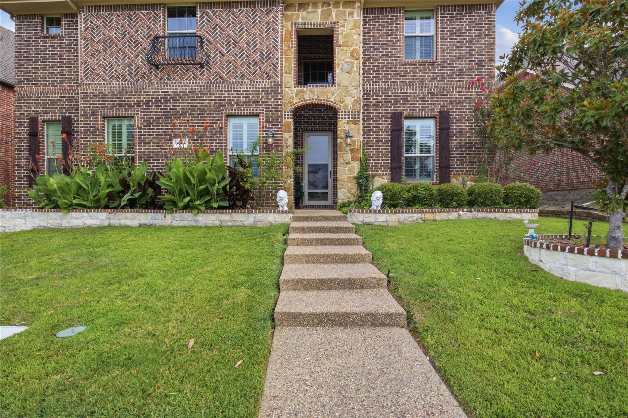 main property photo 8